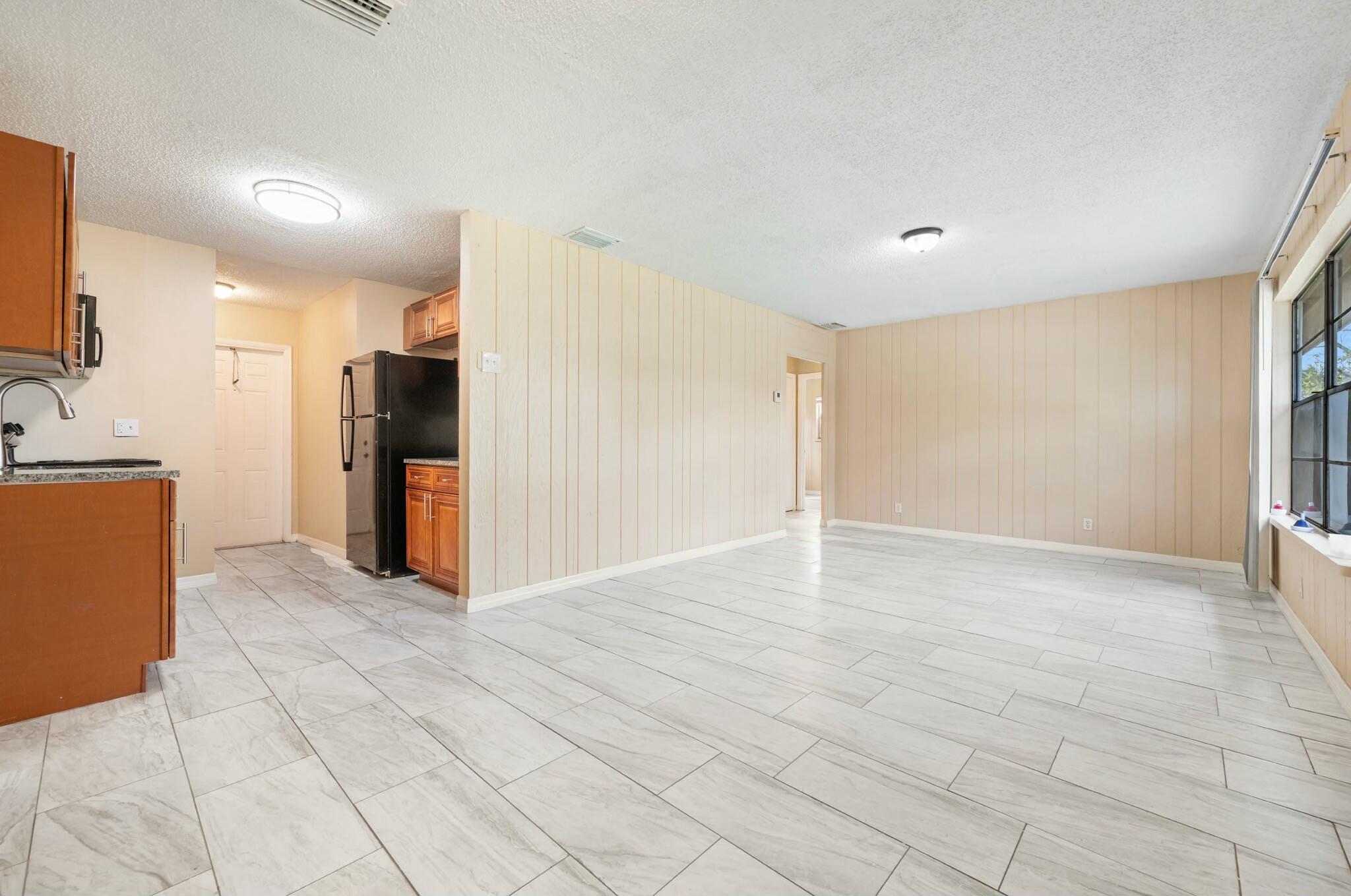 816 NE 22ND, Belle Glade FL 33430