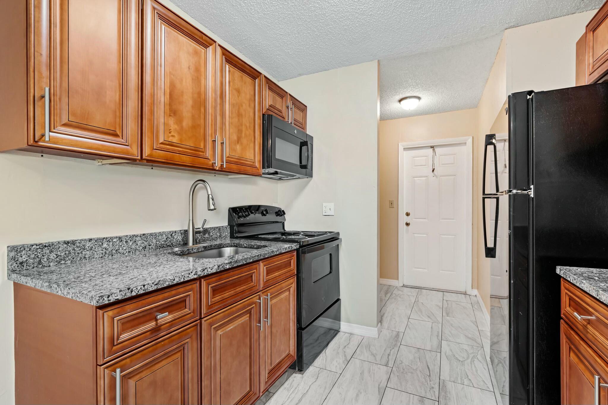 816 NE 22ND, Belle Glade FL 33430
