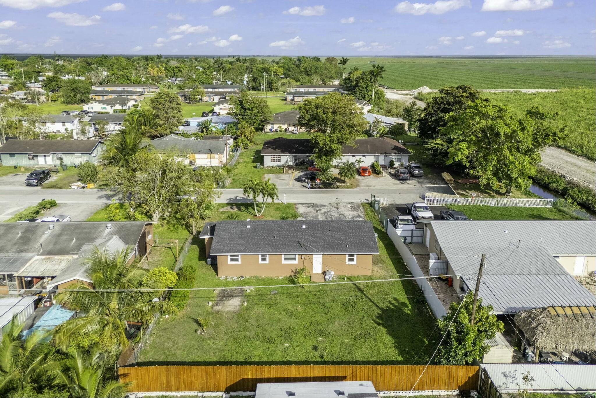 816 NE 22ND, Belle Glade FL 33430