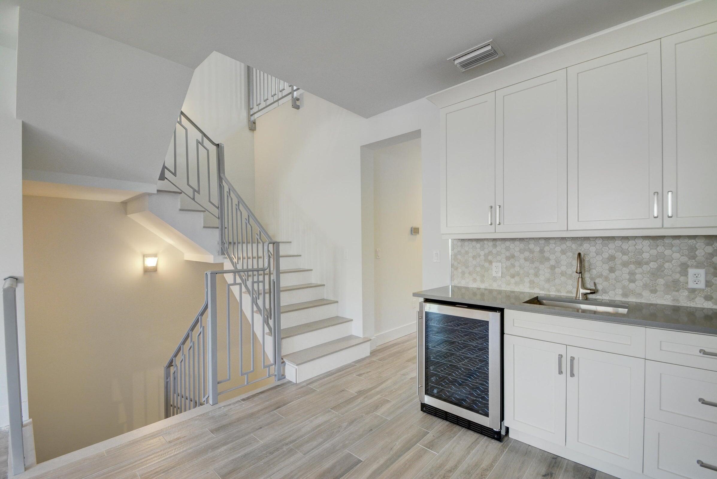 3770 County Line #C2, Tequesta FL 33469