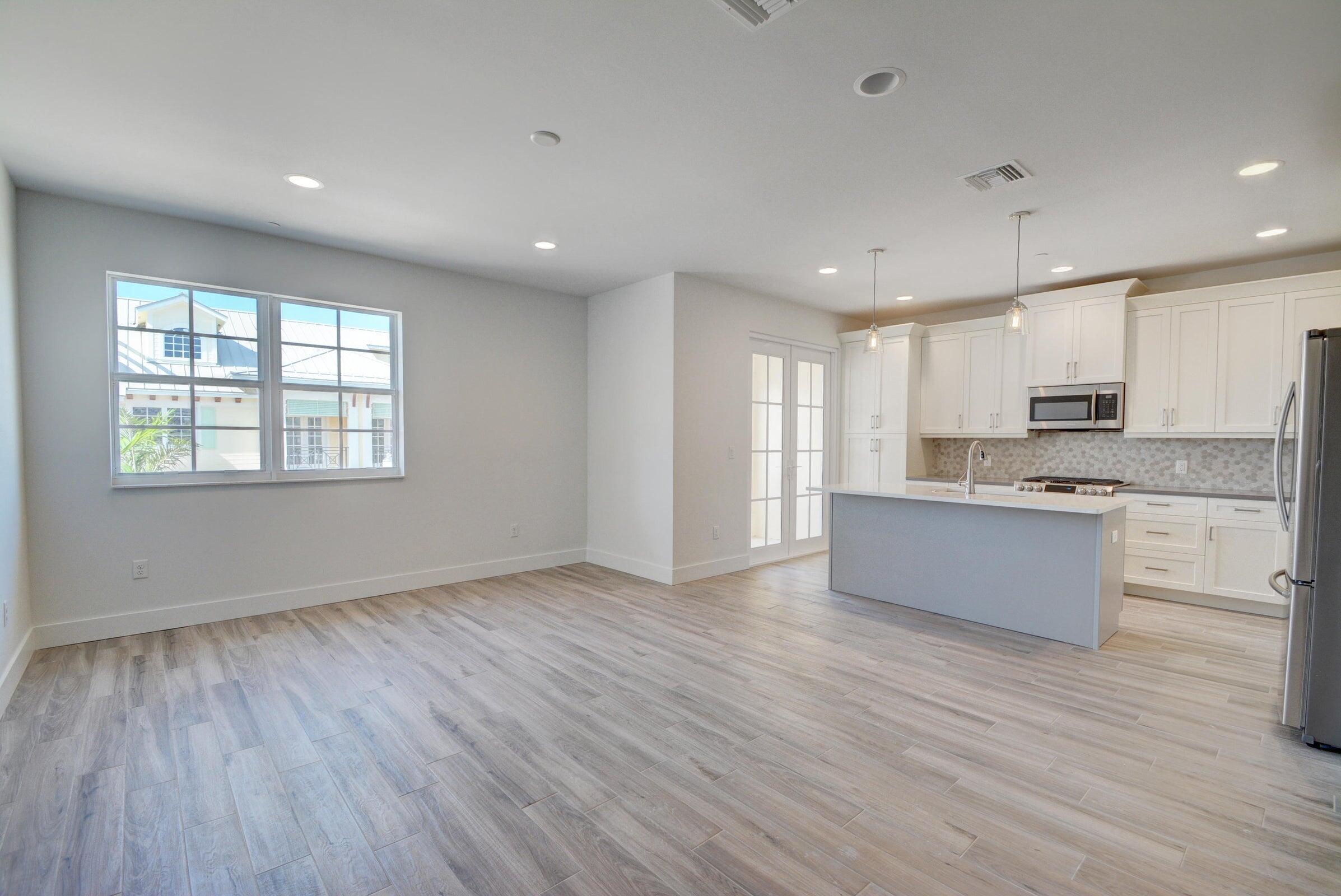 3770 County Line #C2, Tequesta FL 33469