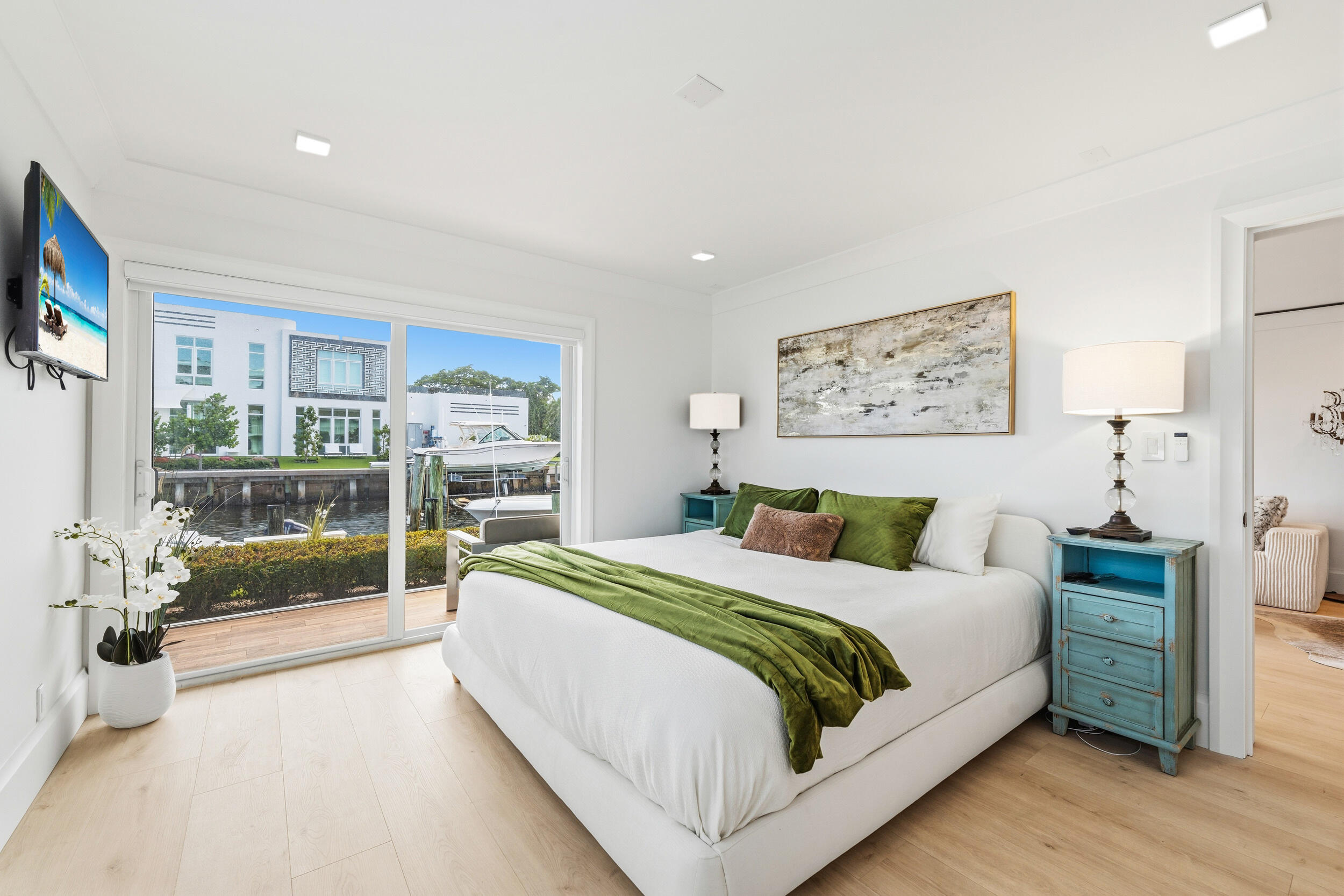 68 YACHT CLUB #12, North Palm Beach FL 33408