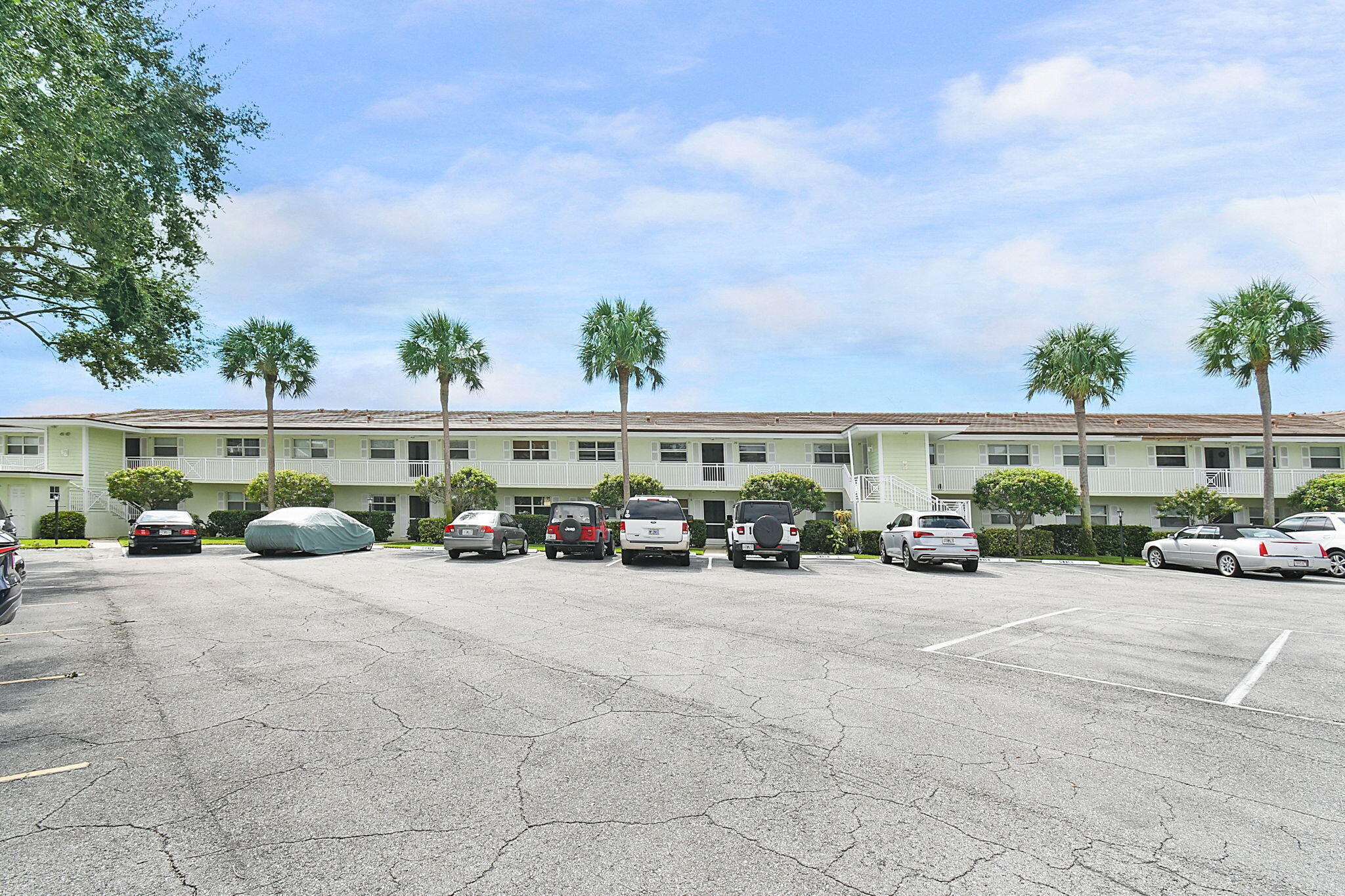 68 YACHT CLUB #12, North Palm Beach FL 33408