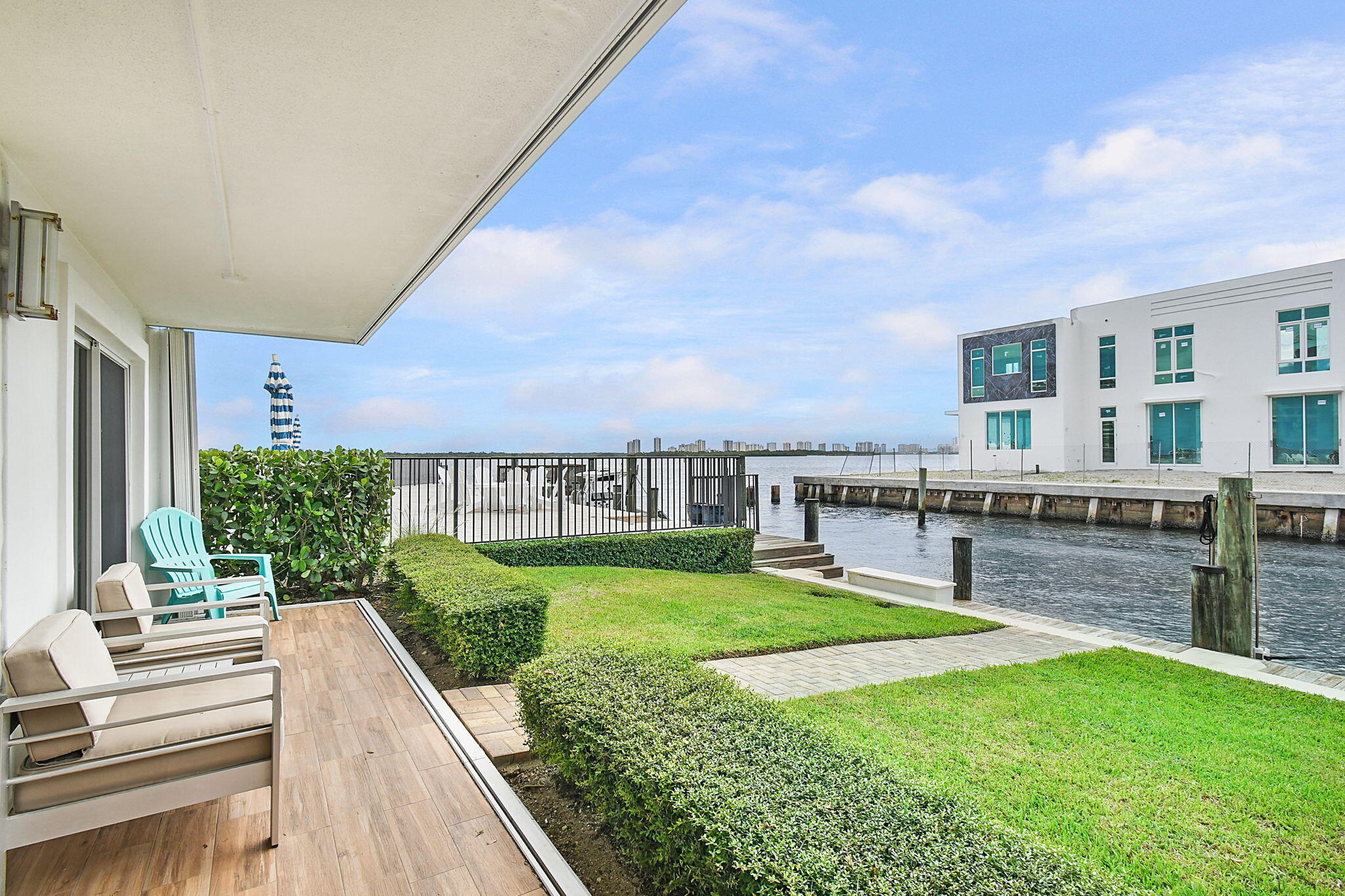 68 YACHT CLUB #12, North Palm Beach FL 33408