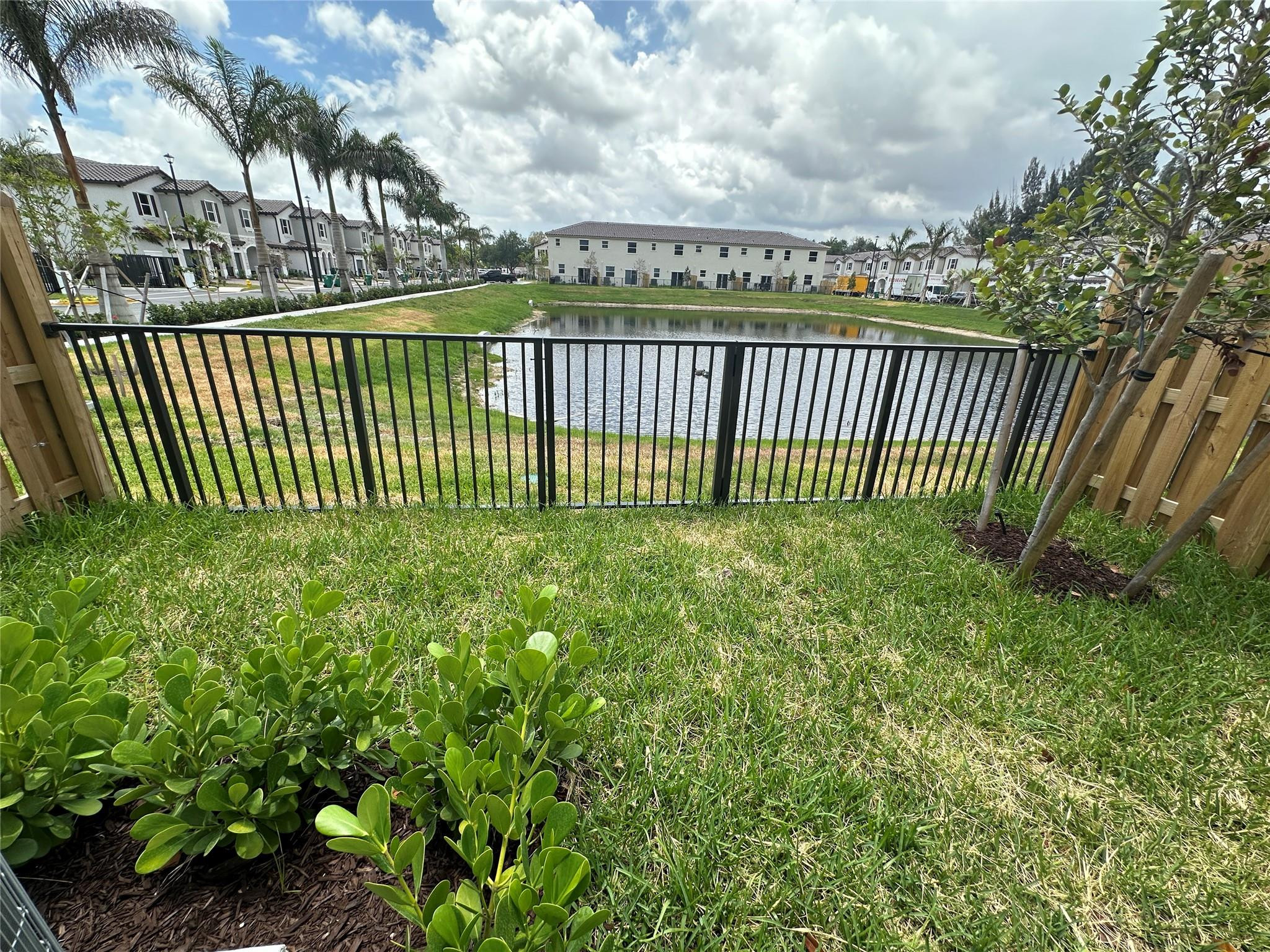 5504 NW 27TH, Lauderhill FL 33313