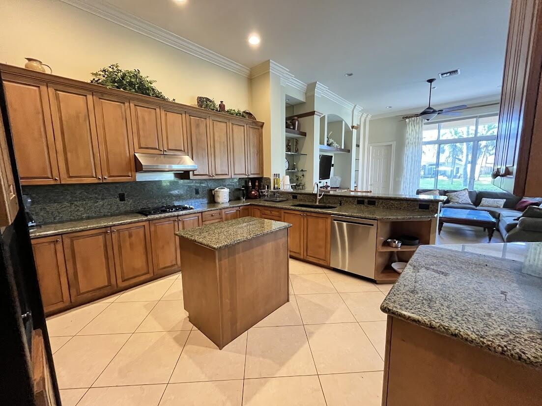 10997 CANARY ISLAND, Plantation FL 33324