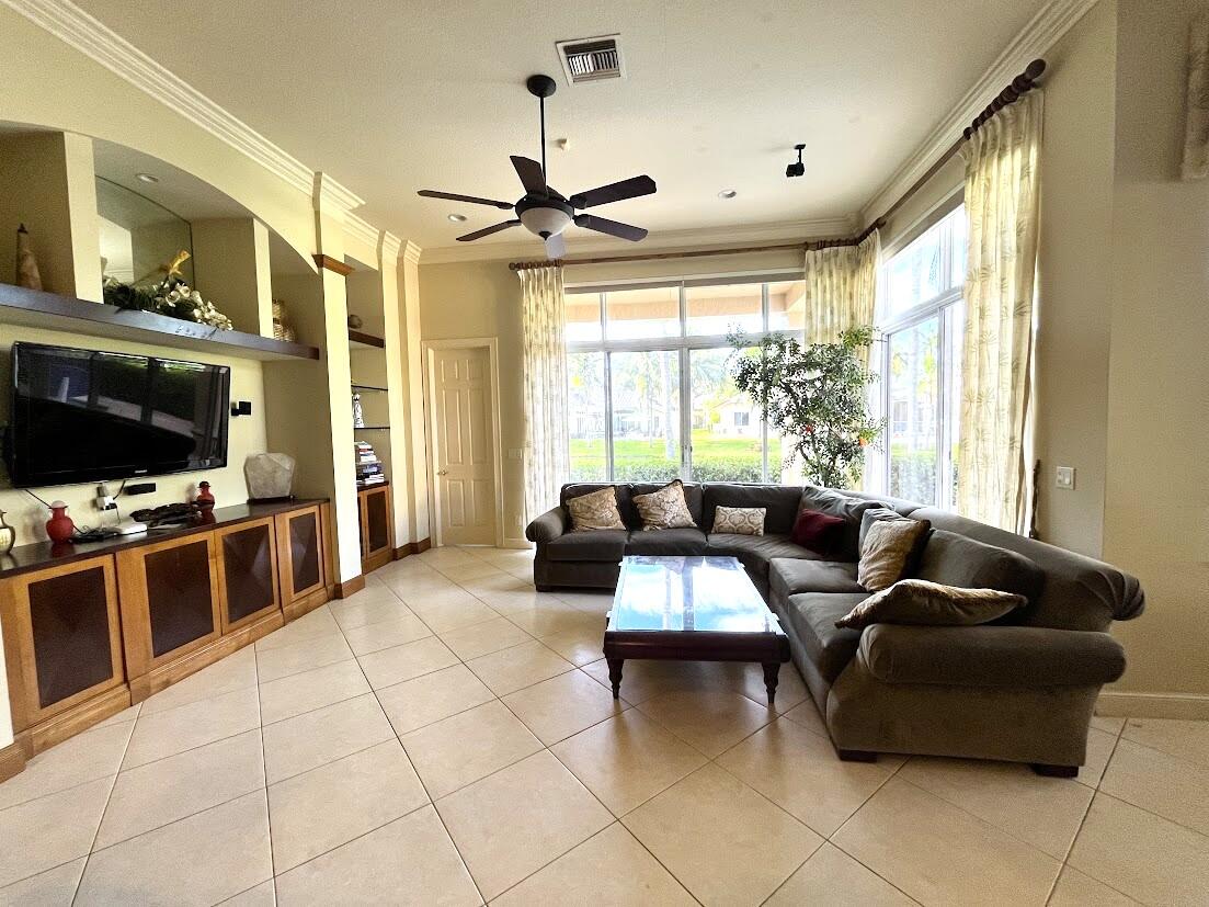 10997 CANARY ISLAND, Plantation FL 33324