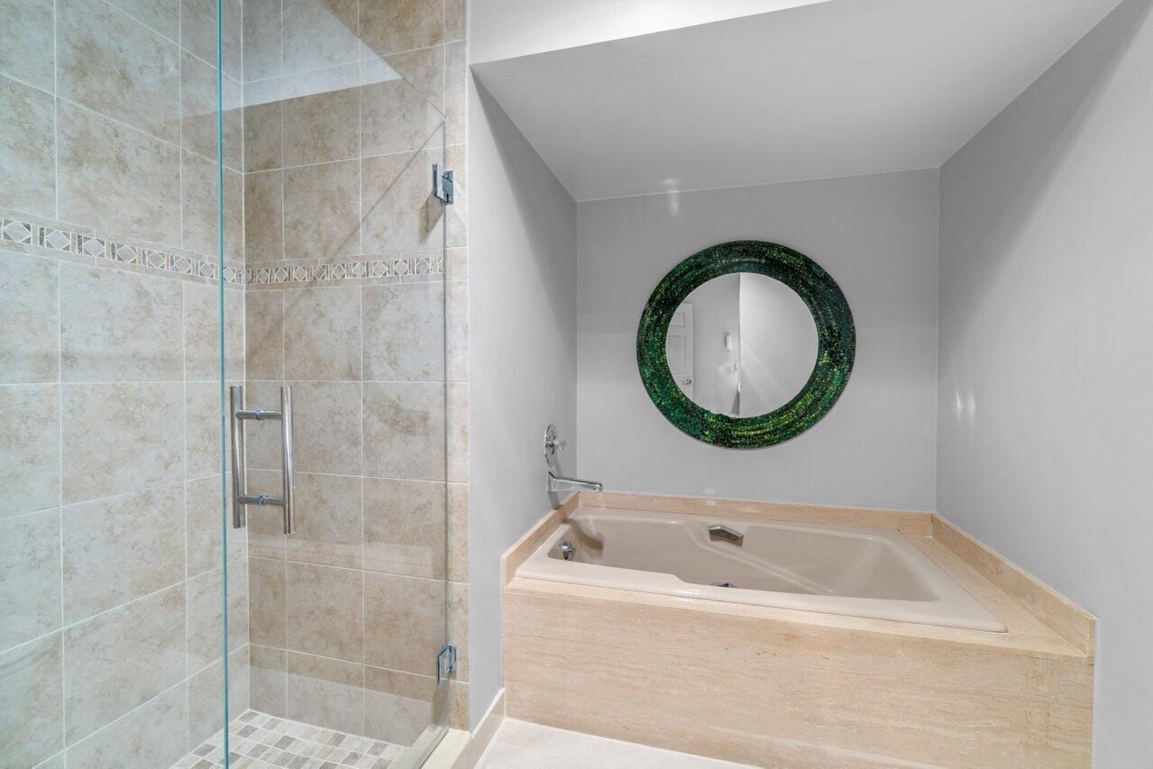 68 Eastgate #D, Boynton Beach FL 33436