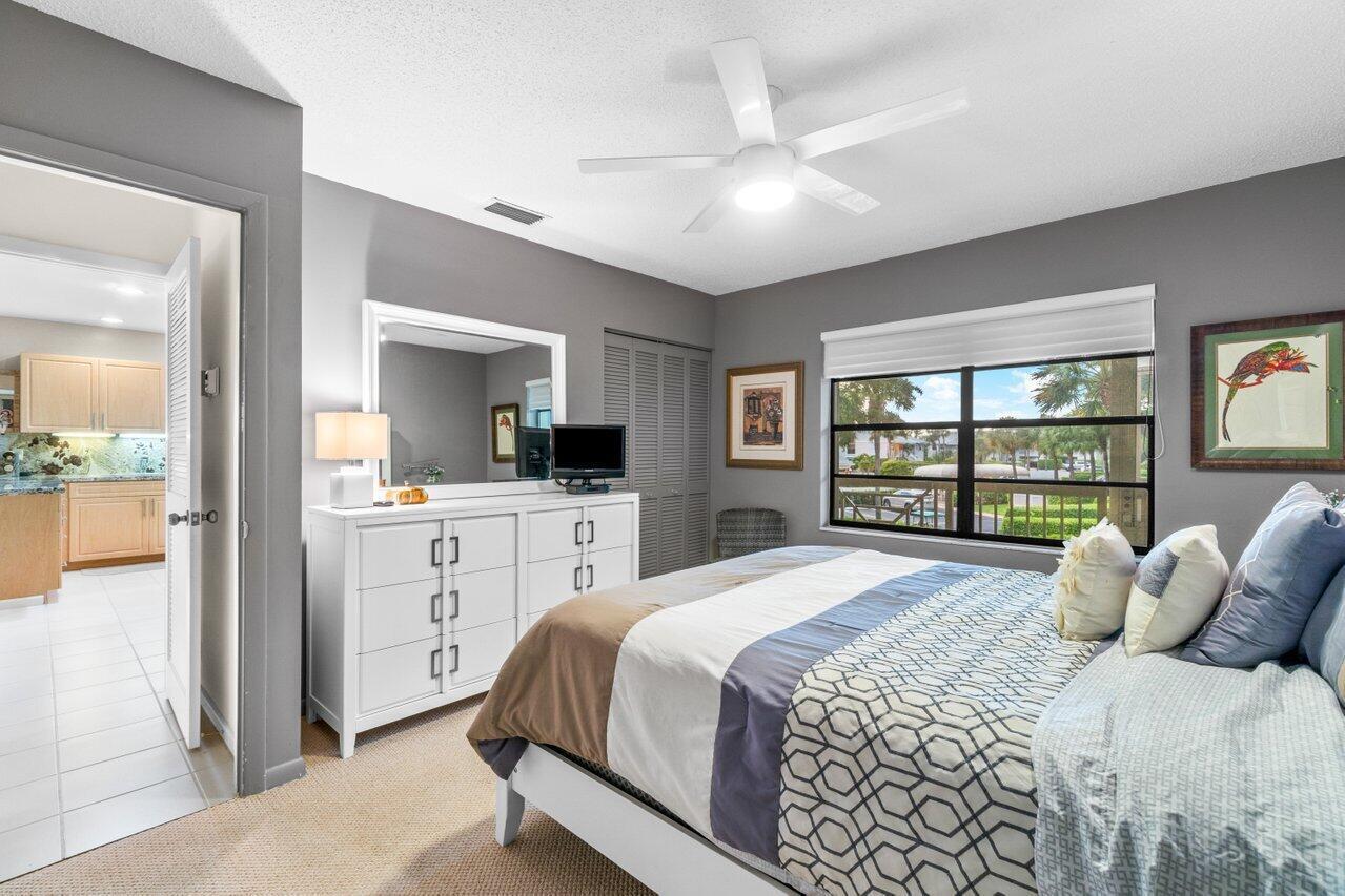 68 Eastgate #D, Boynton Beach FL 33436