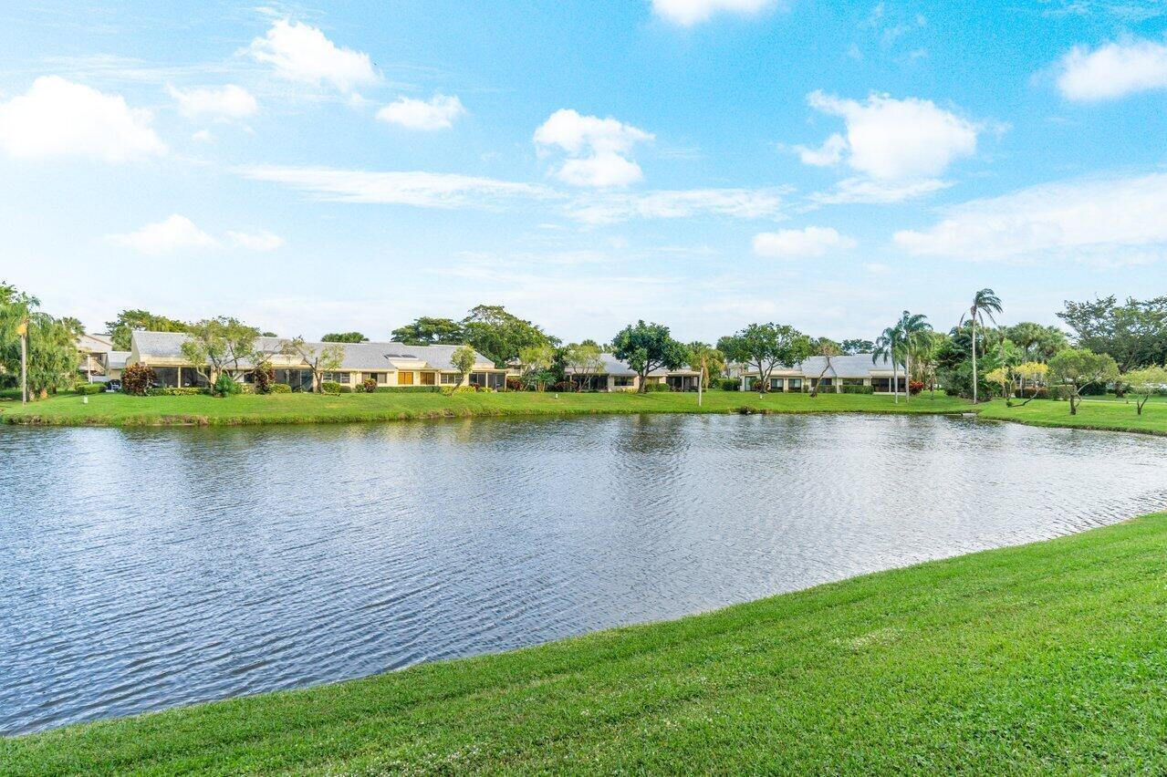 68 Eastgate #D, Boynton Beach FL 33436