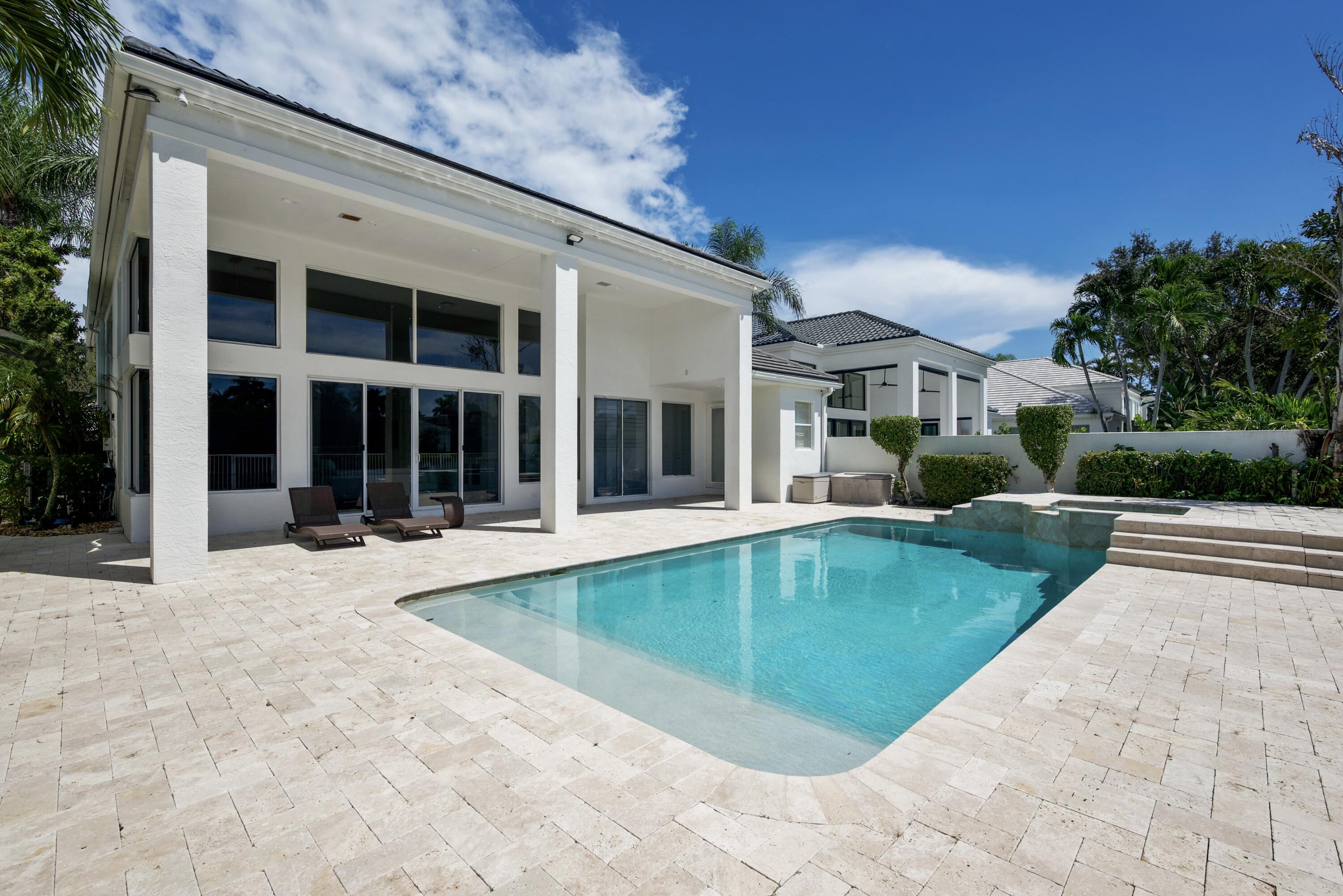 3508 NW Clubside, Boca Raton FL 33496