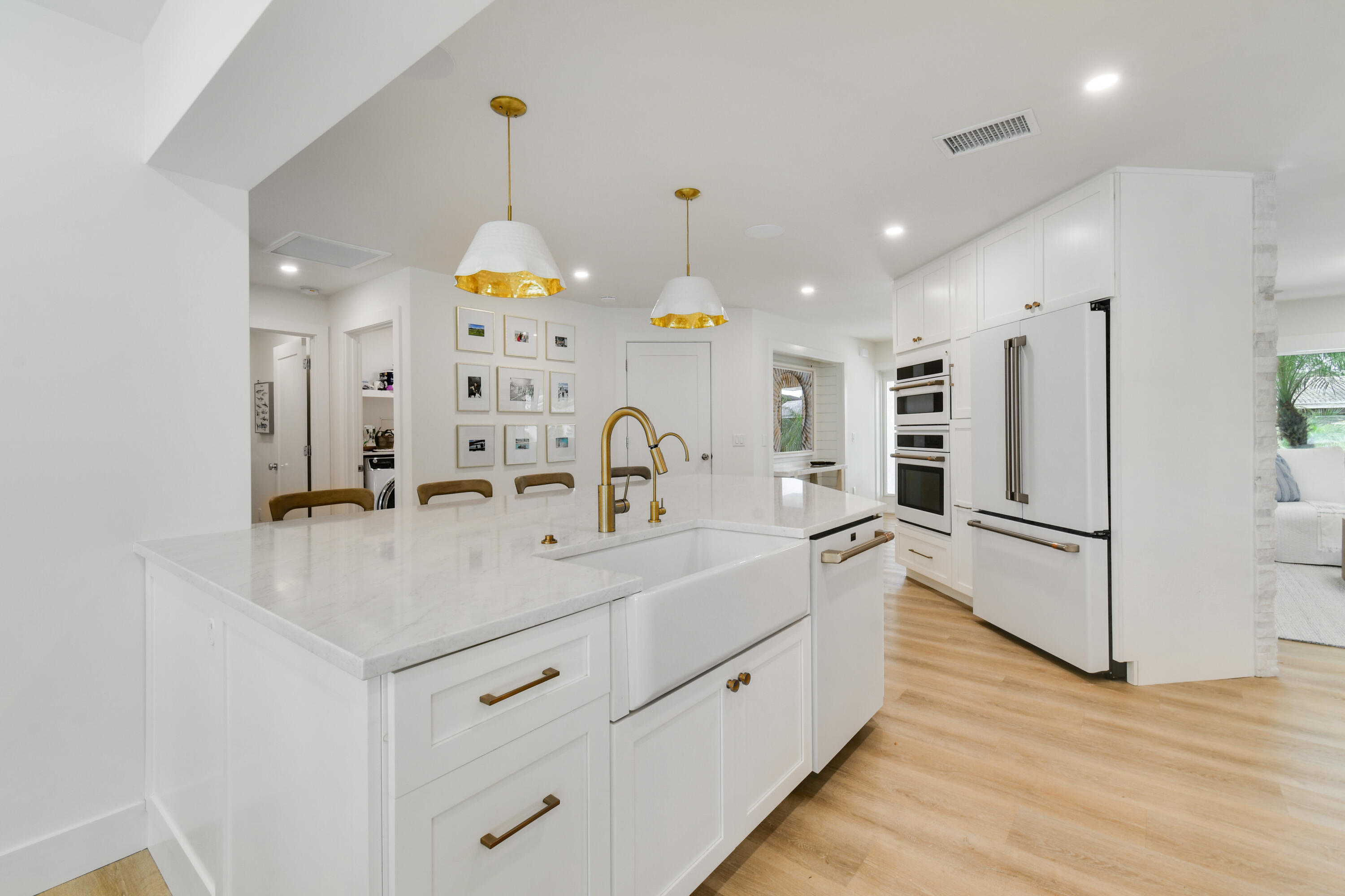 1091 SINGER, Singer Island FL 33404