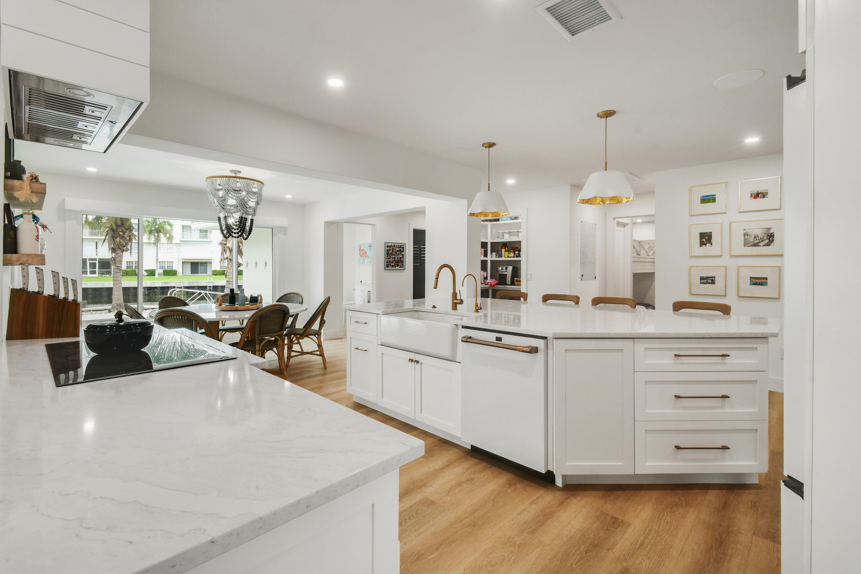 1091 SINGER, Singer Island FL 33404