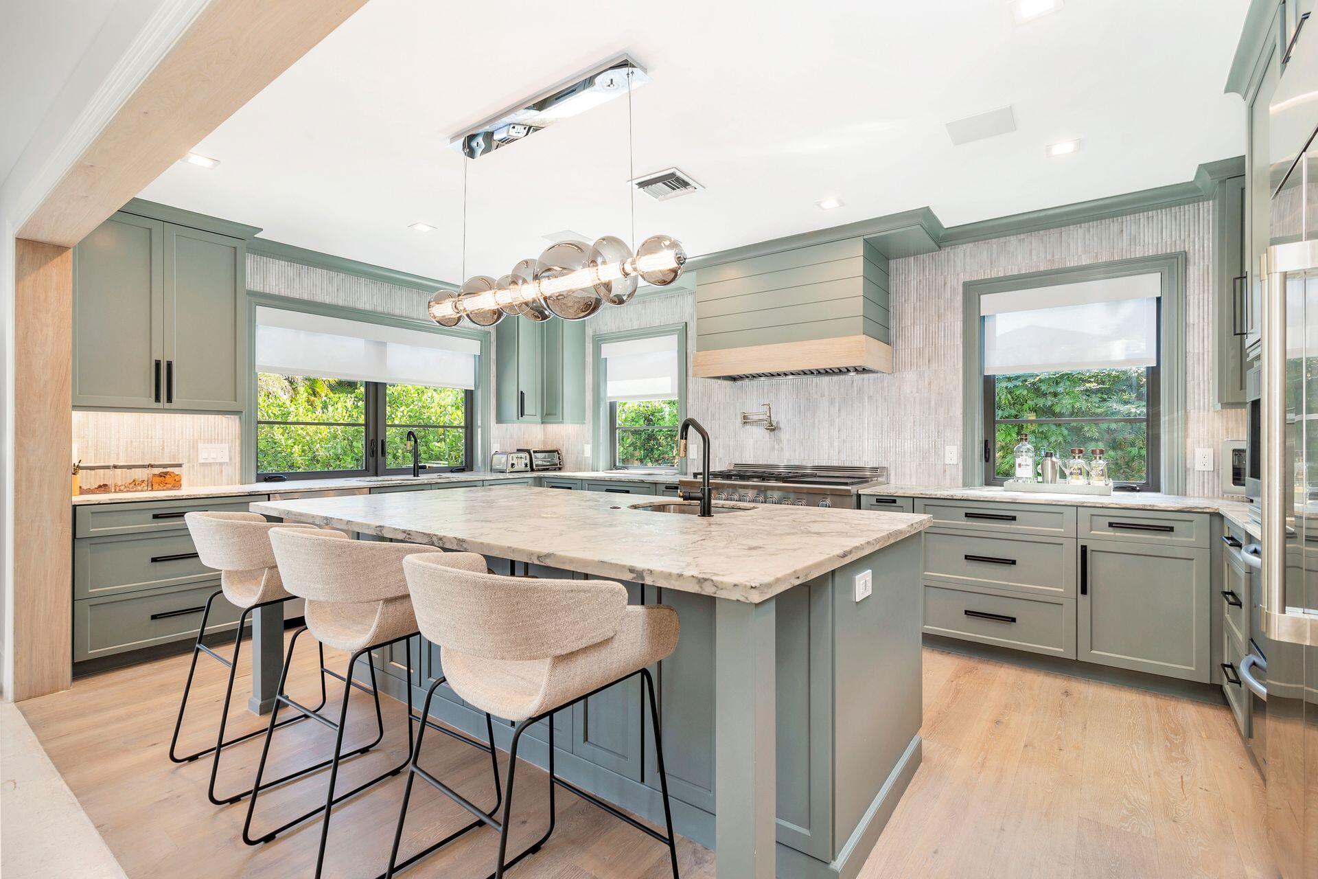 359 PALMETTO, West Palm Beach FL 33405