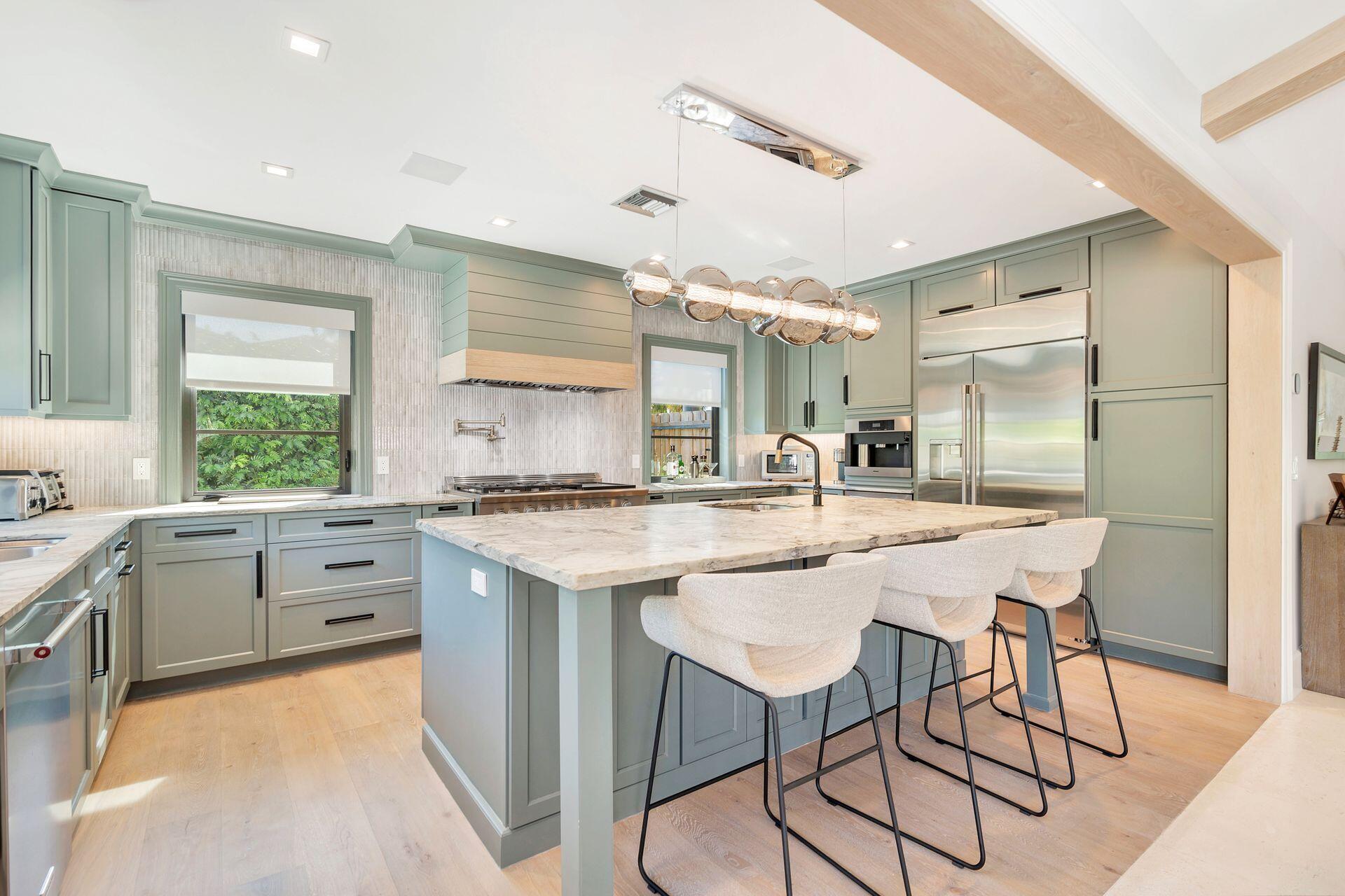 359 PALMETTO, West Palm Beach FL 33405