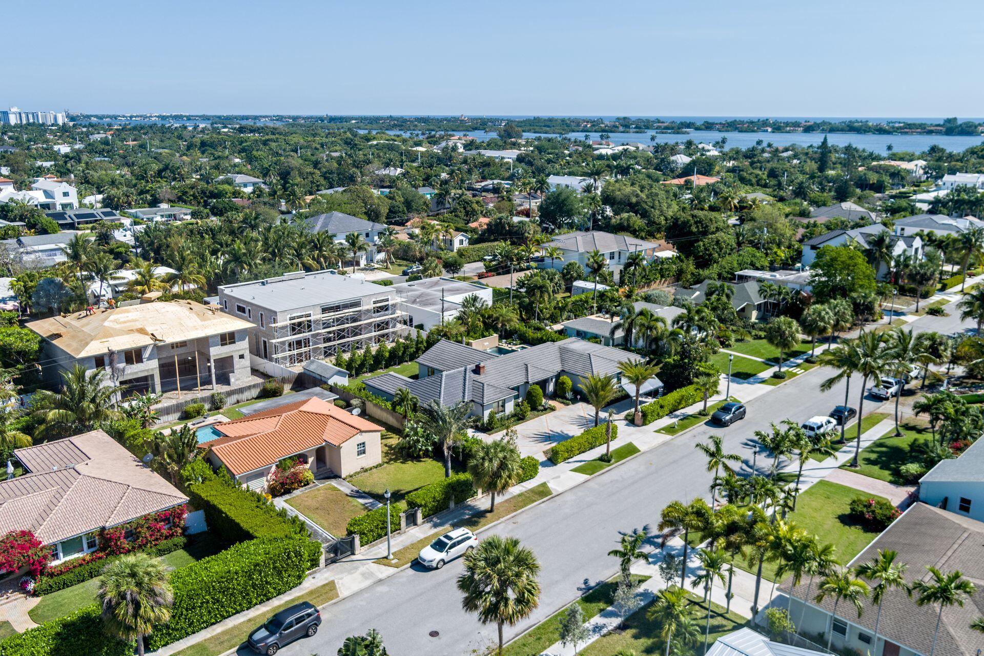 359 PALMETTO, West Palm Beach FL 33405