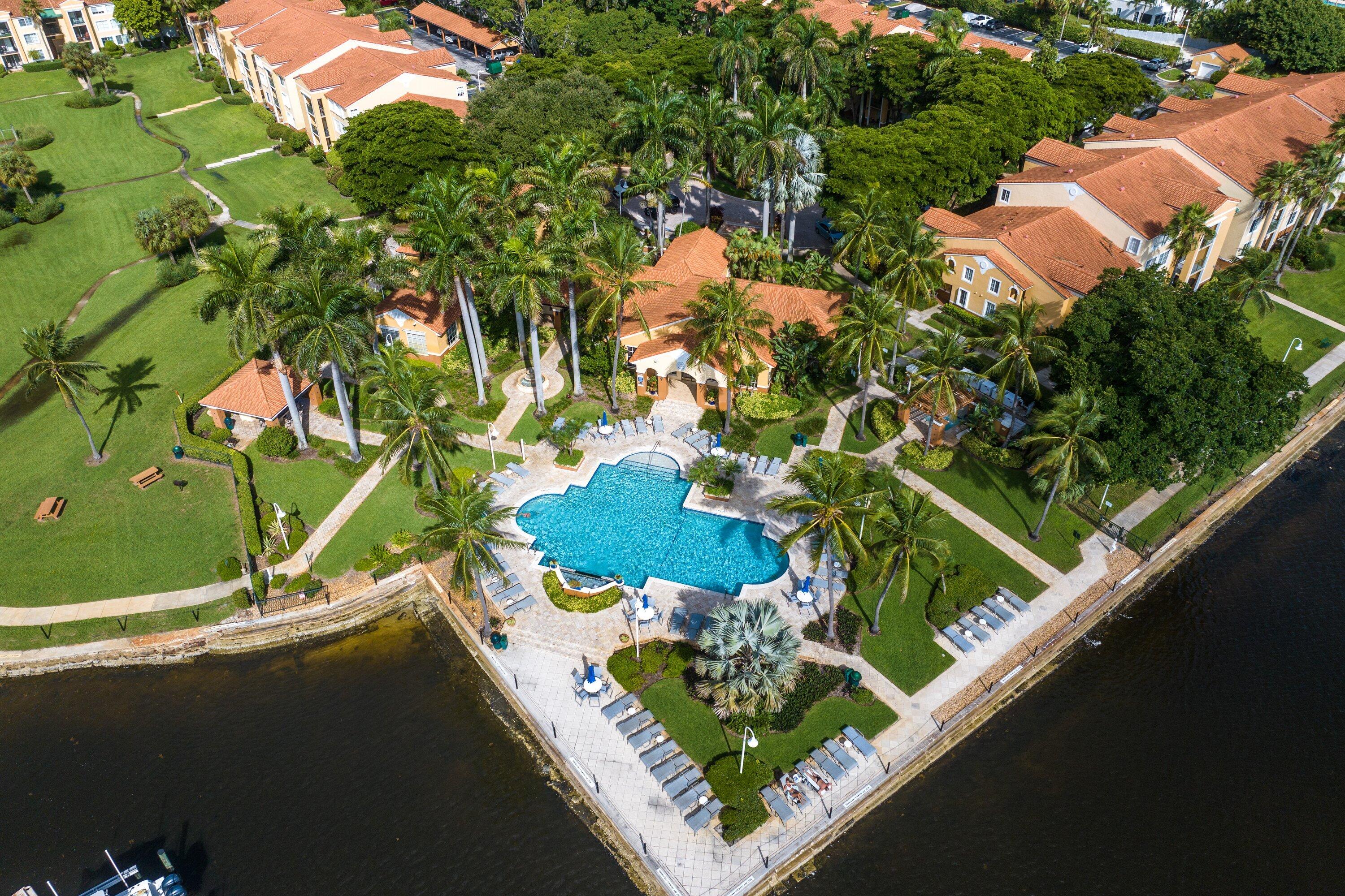 167 YACHT CLUB #107, Hypoluxo FL 33462