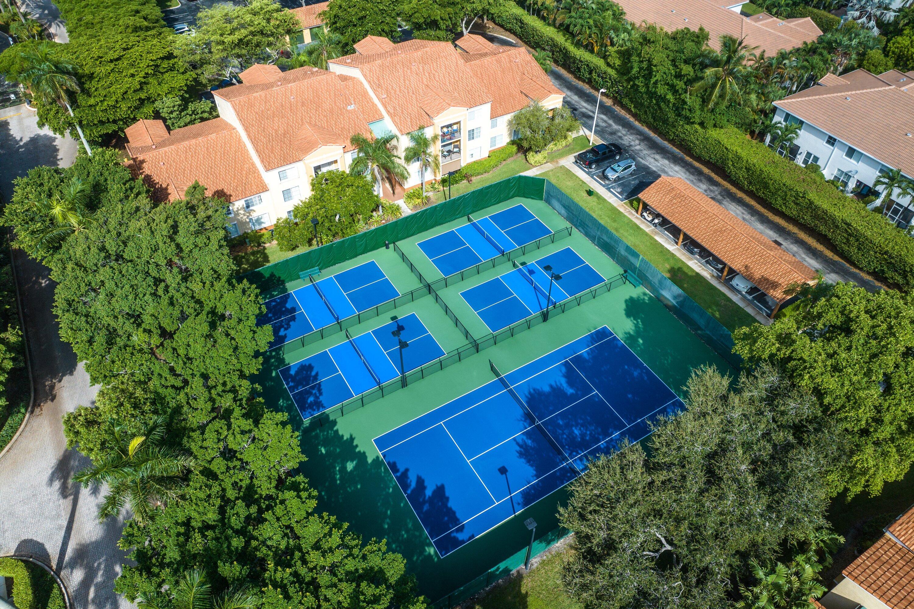 167 YACHT CLUB #107, Hypoluxo FL 33462