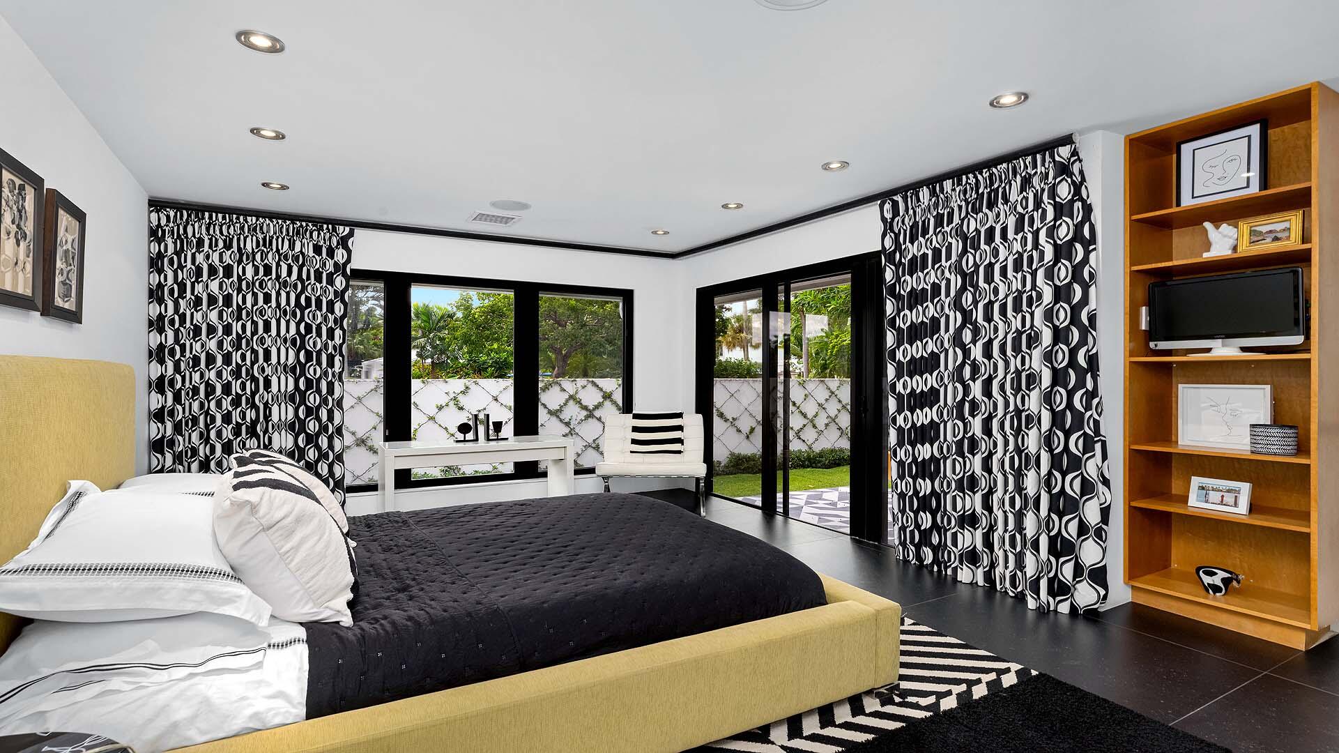 201 Palm, Delray Beach FL 33483