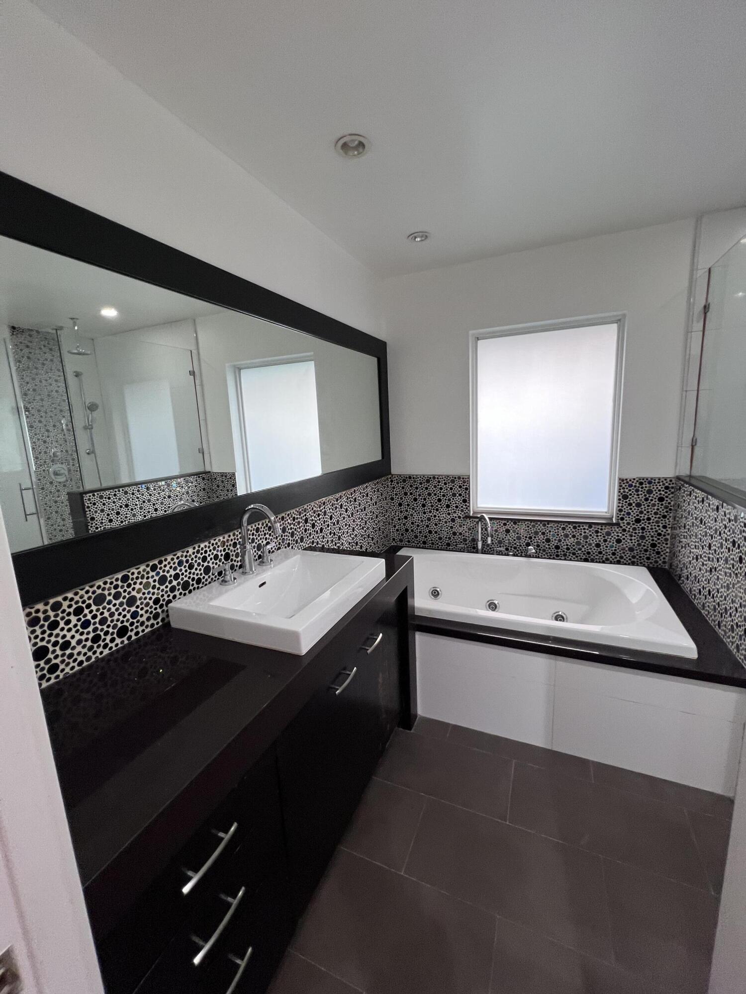 11728 SW 97Th, Miami FL 33186