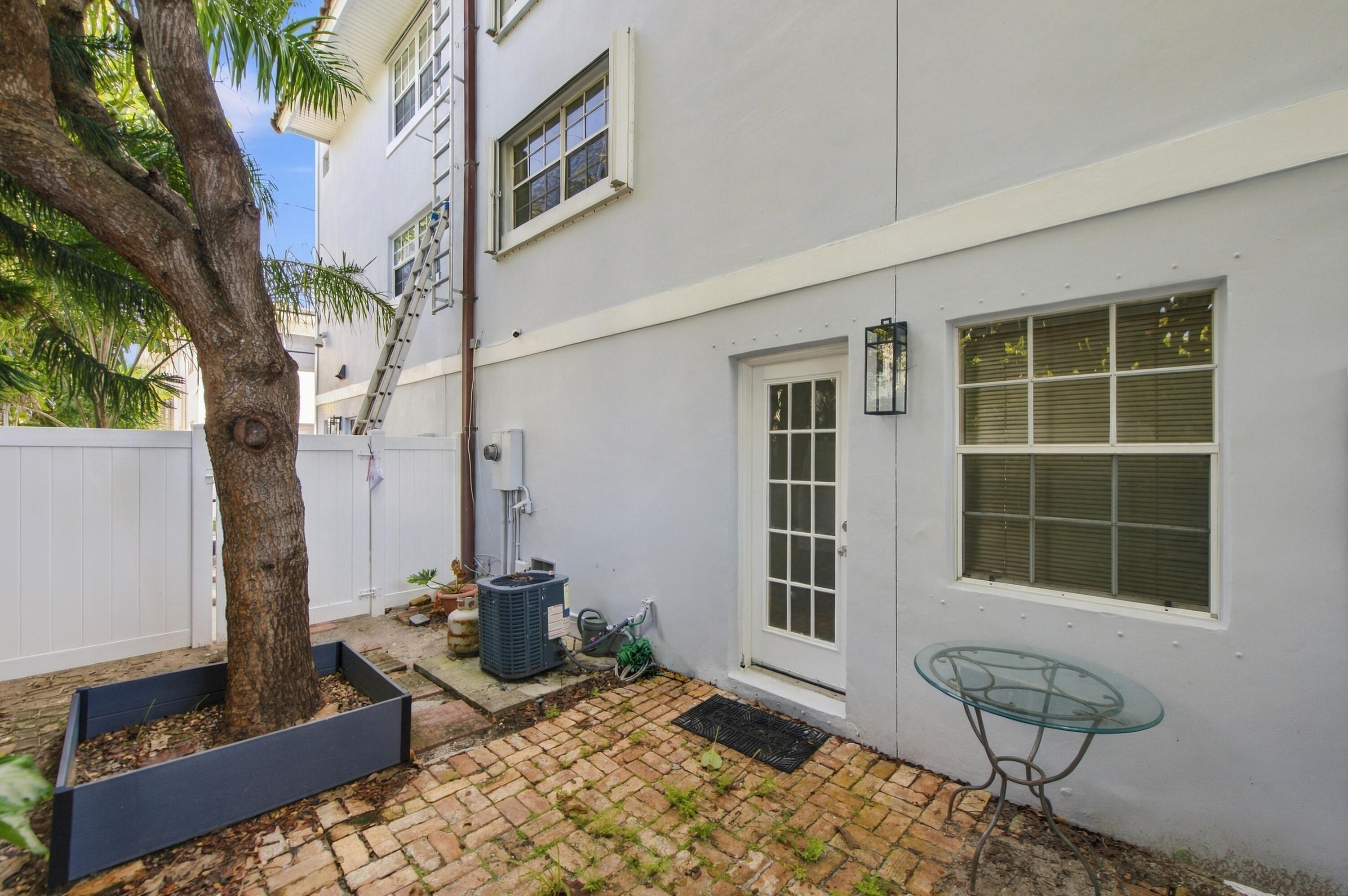 4640 Bougainvilla #3, Lauderdale By The Sea FL 33308