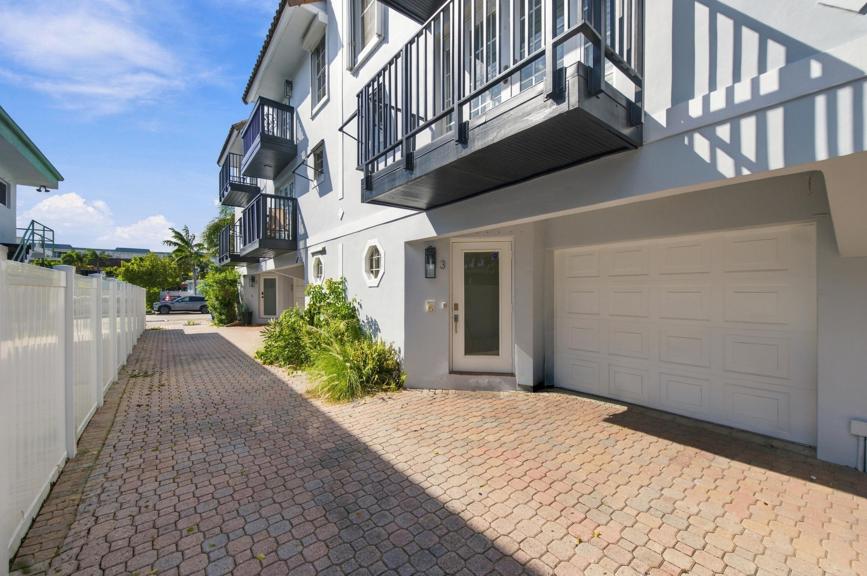 4640 Bougainvilla #3, Lauderdale By The Sea FL 33308
