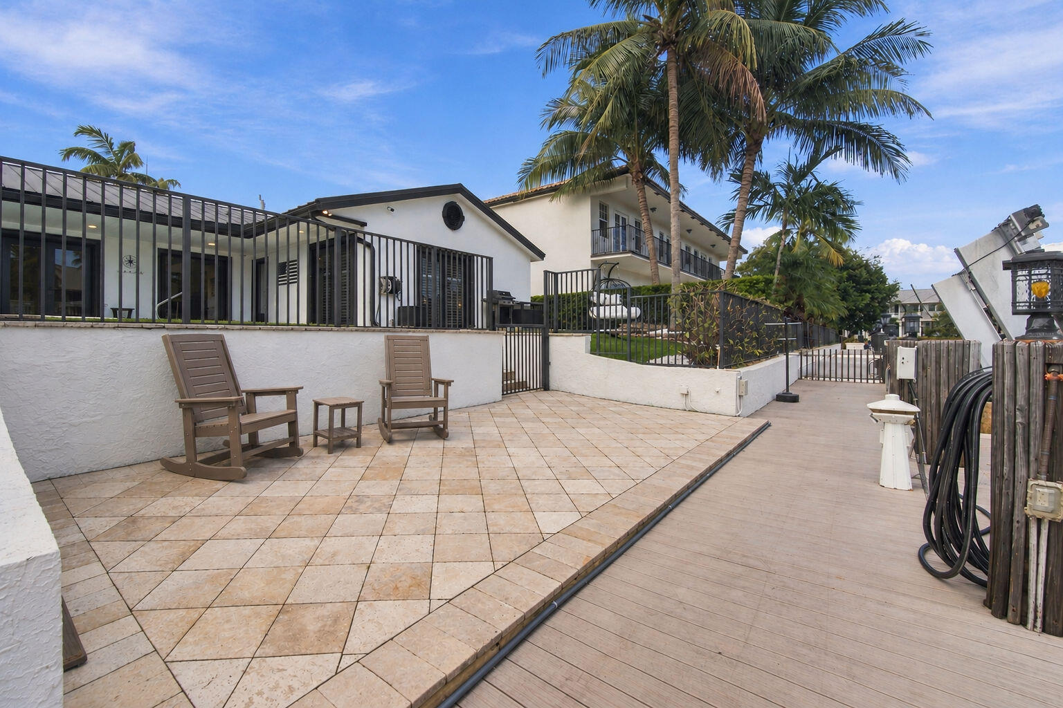 4030 NE 25TH, Lighthouse Point FL 33064
