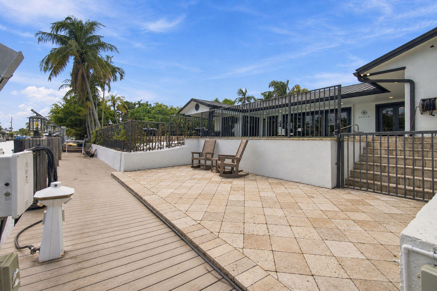 4030 NE 25TH, Lighthouse Point FL 33064