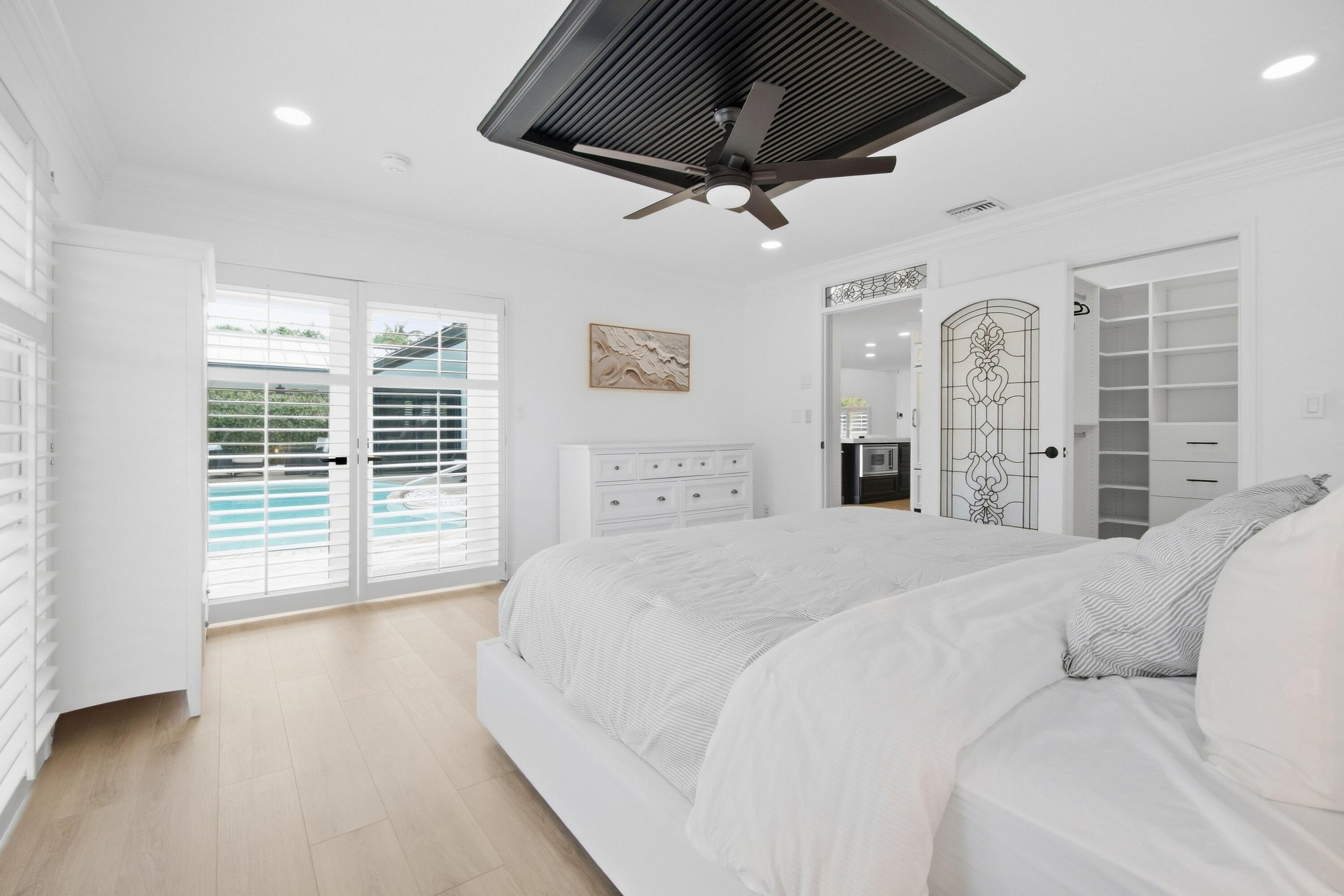 4030 NE 25TH, Lighthouse Point FL 33064