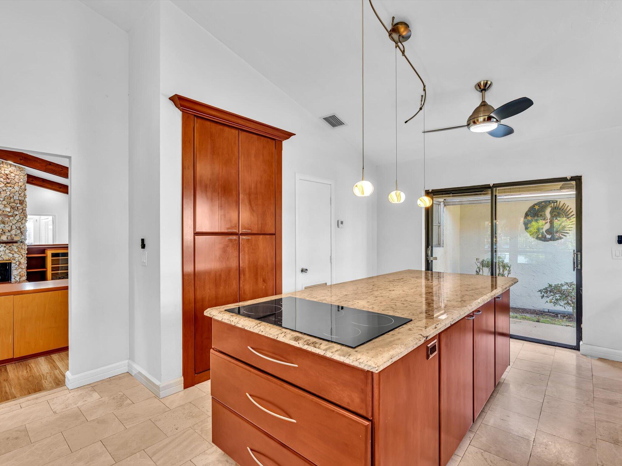 7243 ENCINA, Boca Raton FL 33433