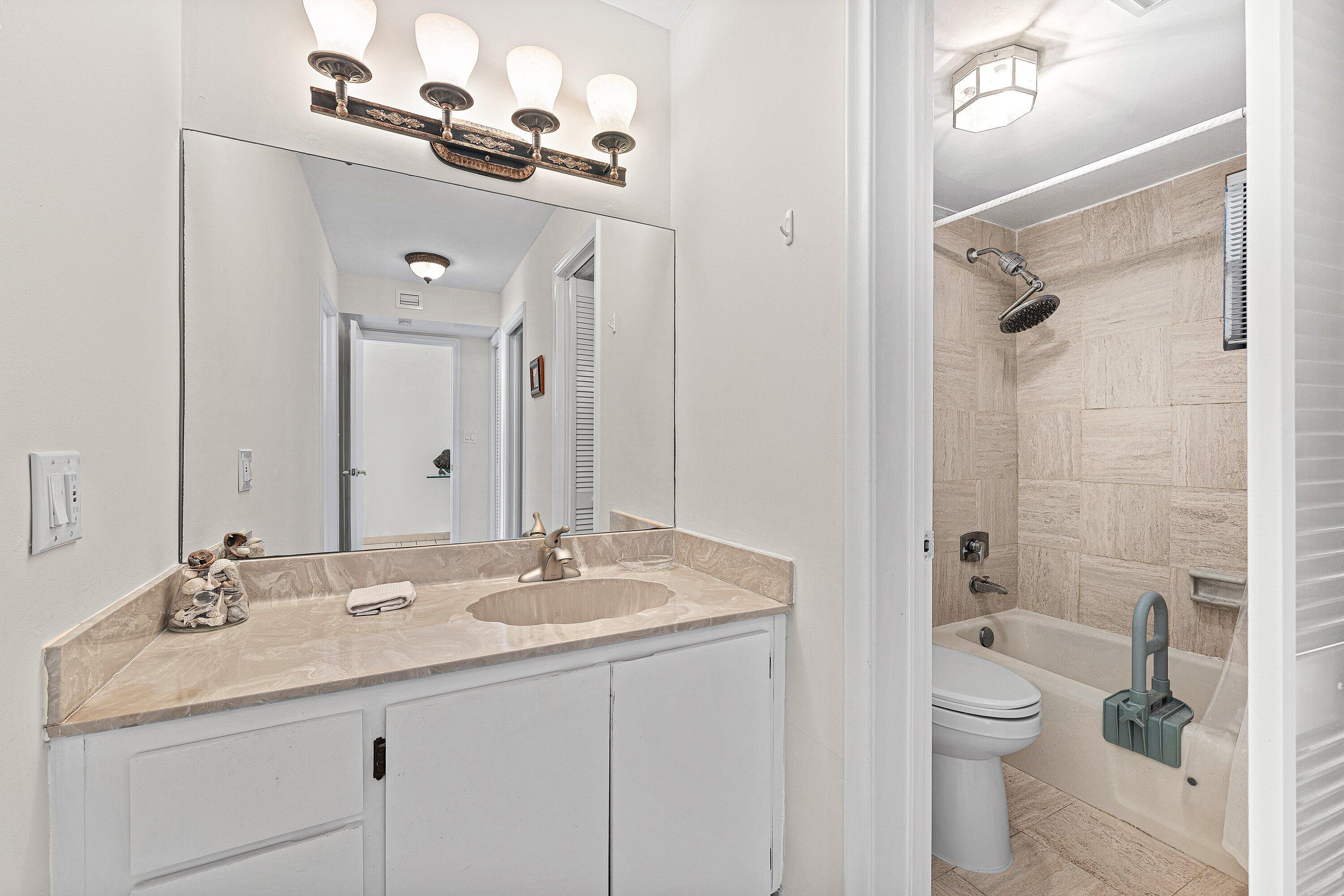 3951 N OCEAN #302, Delray Beach FL 33483