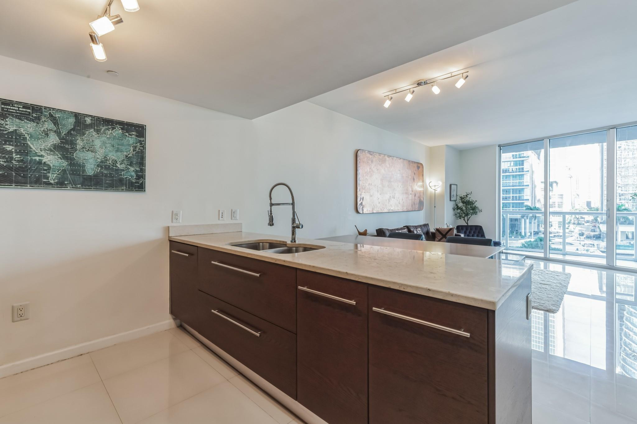 475 BRICKELL #512, Miami FL 33131
