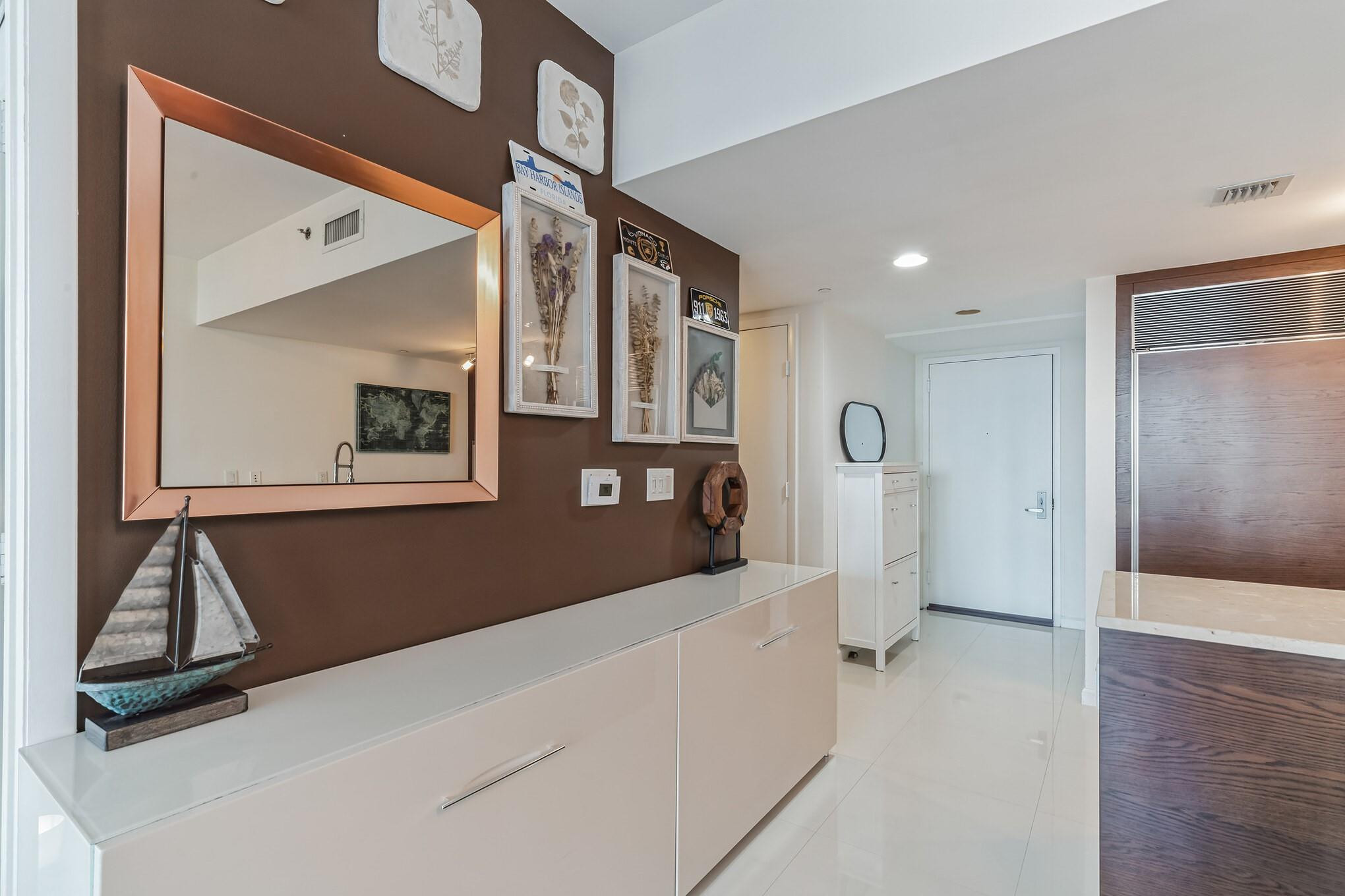 475 BRICKELL #512, Miami FL 33131