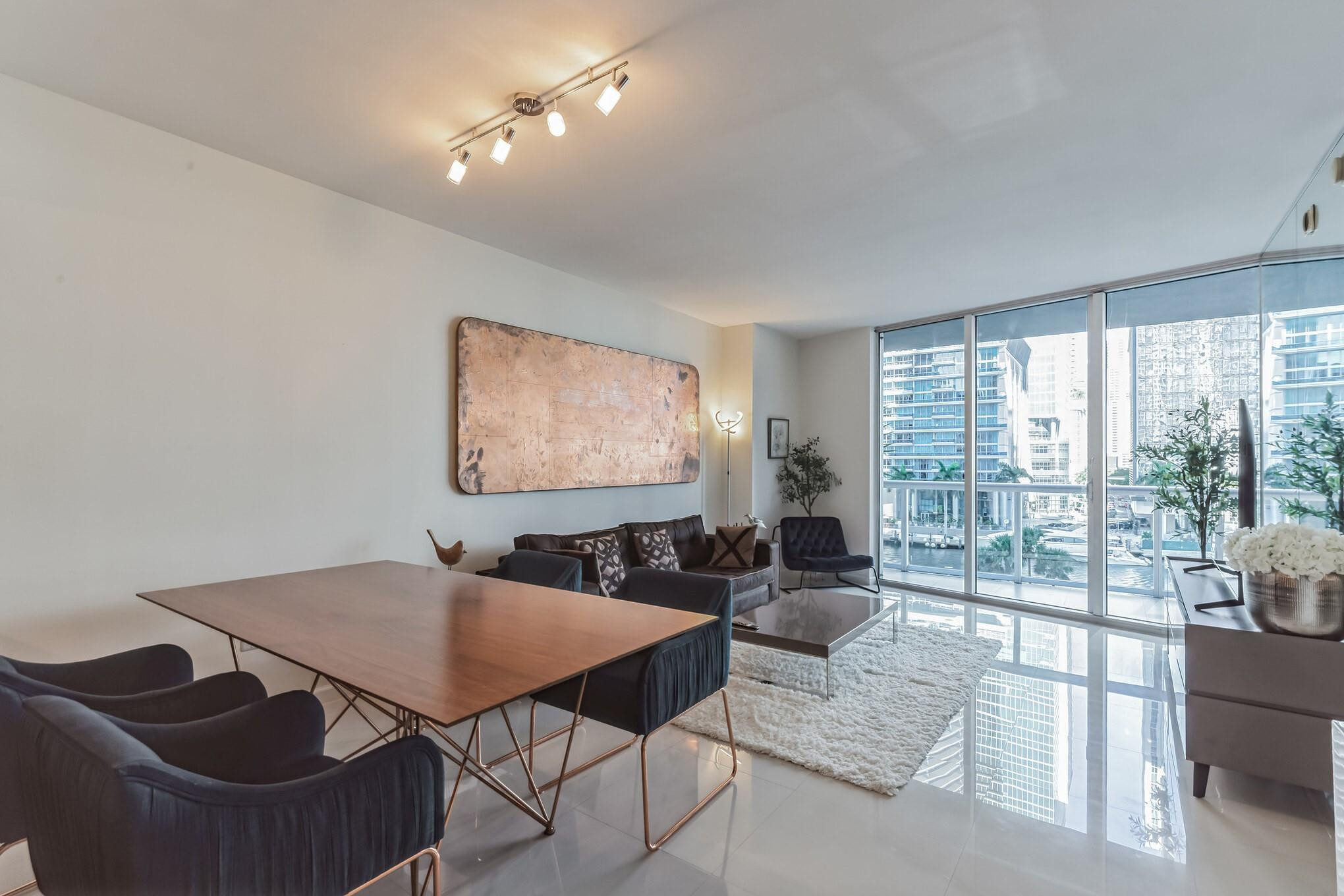 475 BRICKELL #512, Miami FL 33131