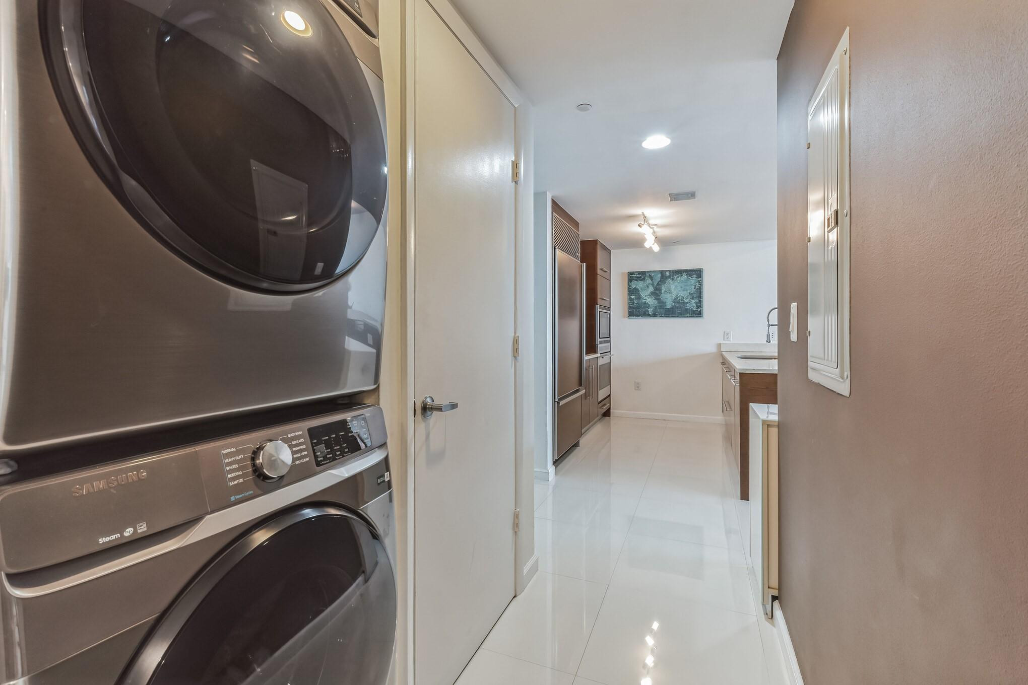 475 BRICKELL #512, Miami FL 33131