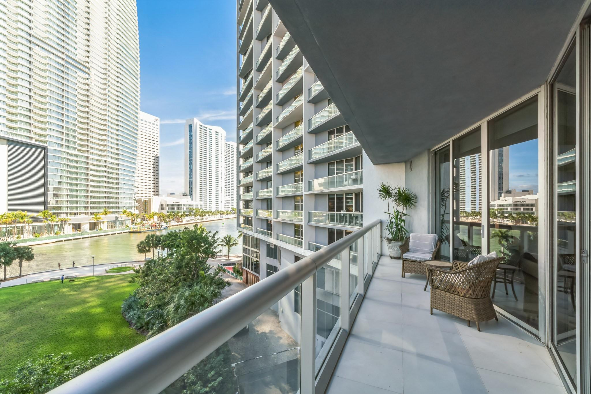 475 BRICKELL #512, Miami FL 33131
