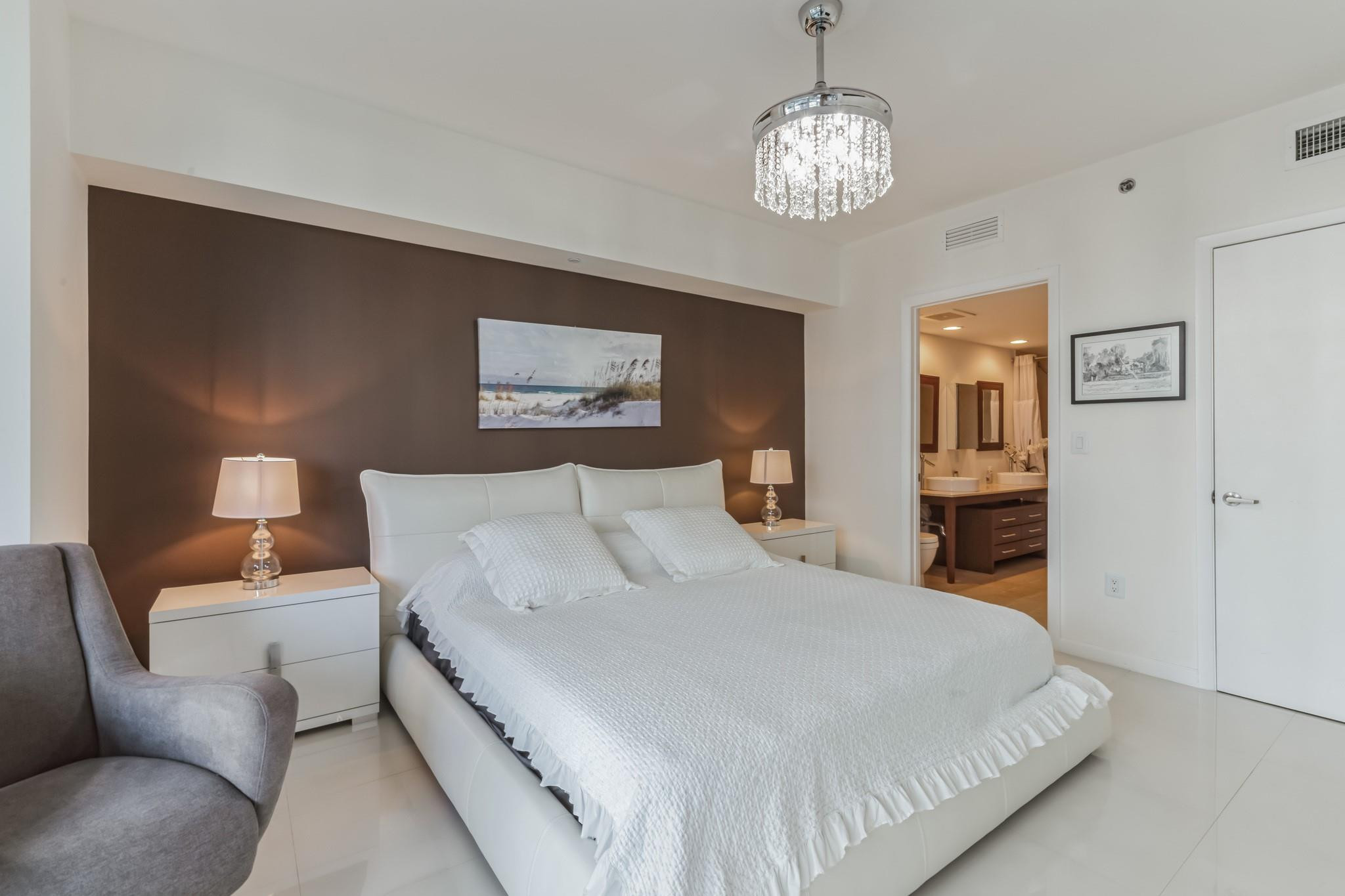 475 BRICKELL #512, Miami FL 33131