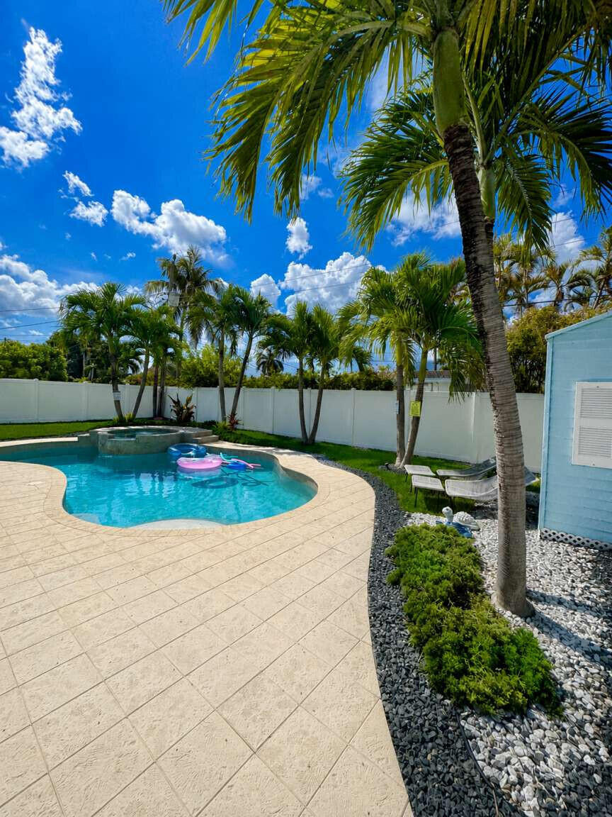 918 SE 15TH, Deerfield Beach FL 33441