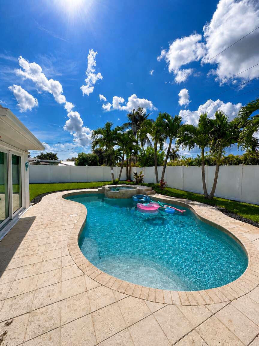 918 SE 15TH, Deerfield Beach FL 33441