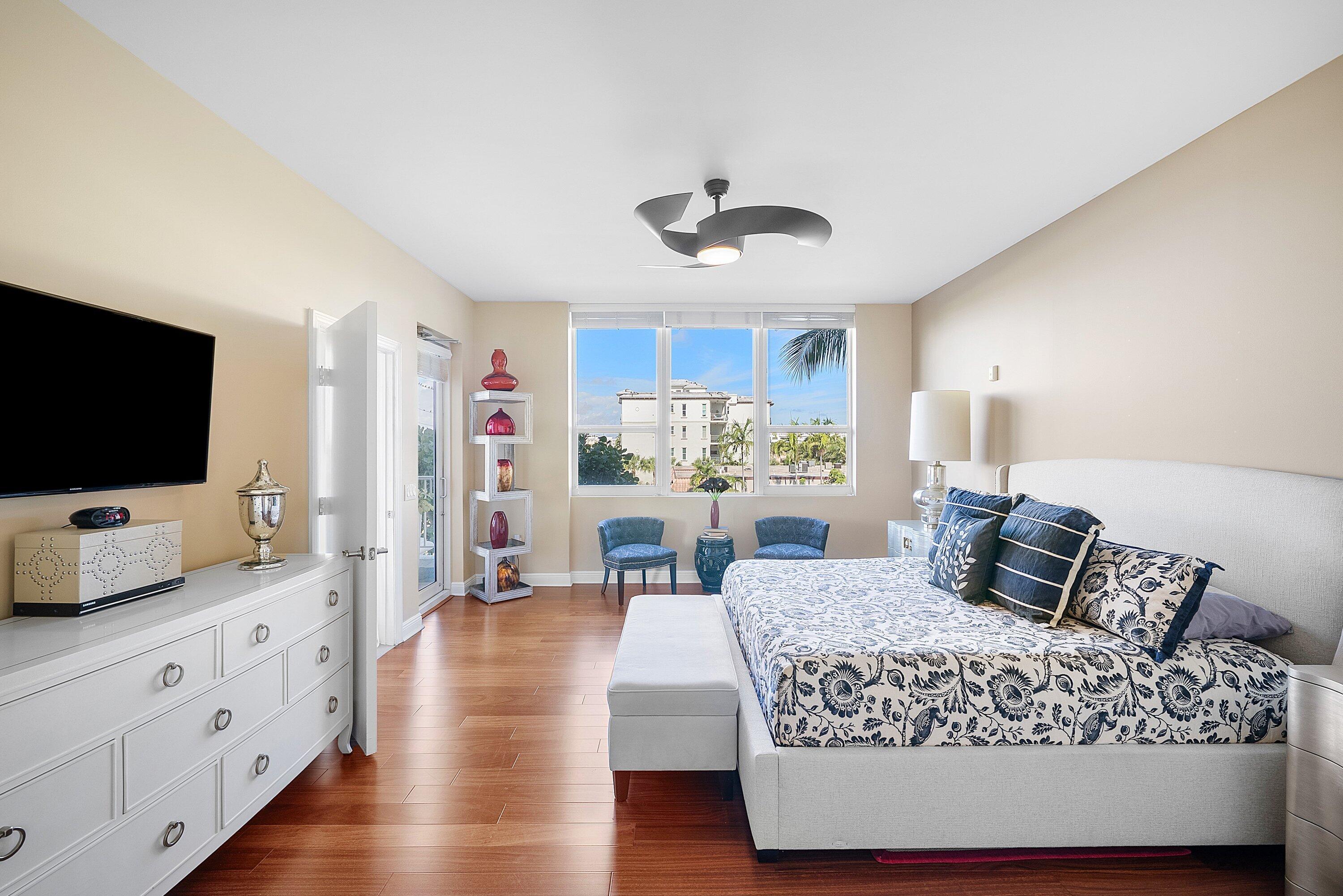 701 SE 21st #301, Deerfield Beach FL 33441