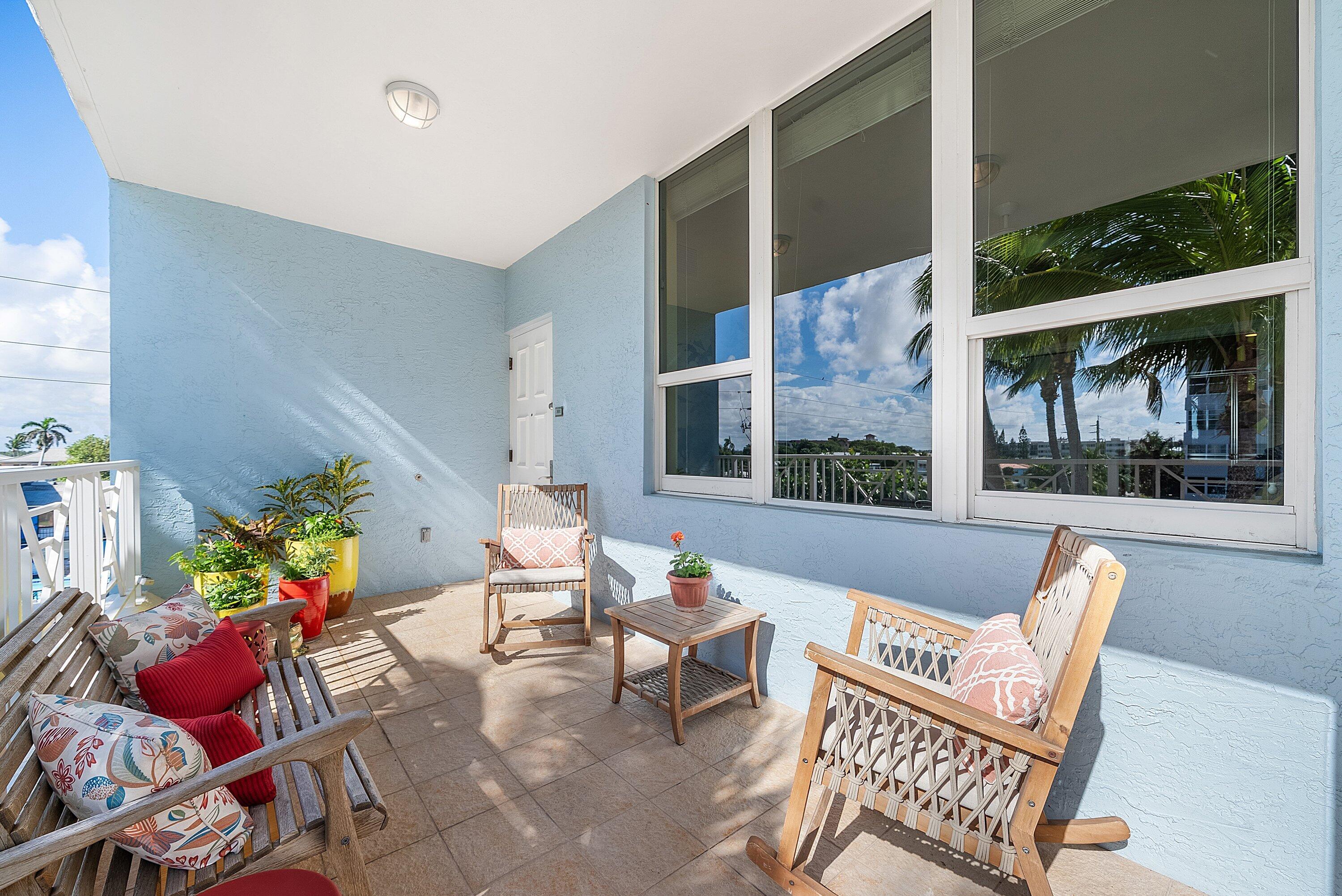 701 SE 21st #301, Deerfield Beach FL 33441