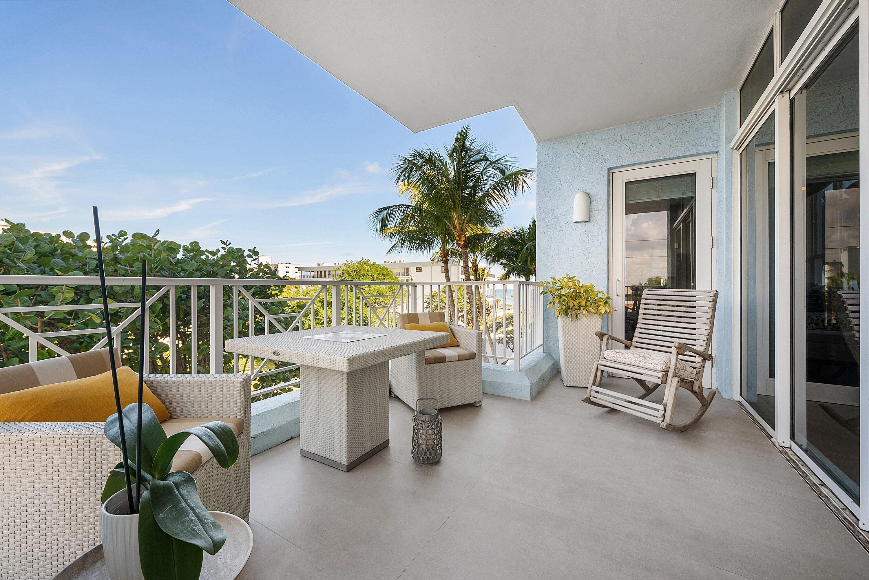 701 SE 21st #301, Deerfield Beach FL 33441