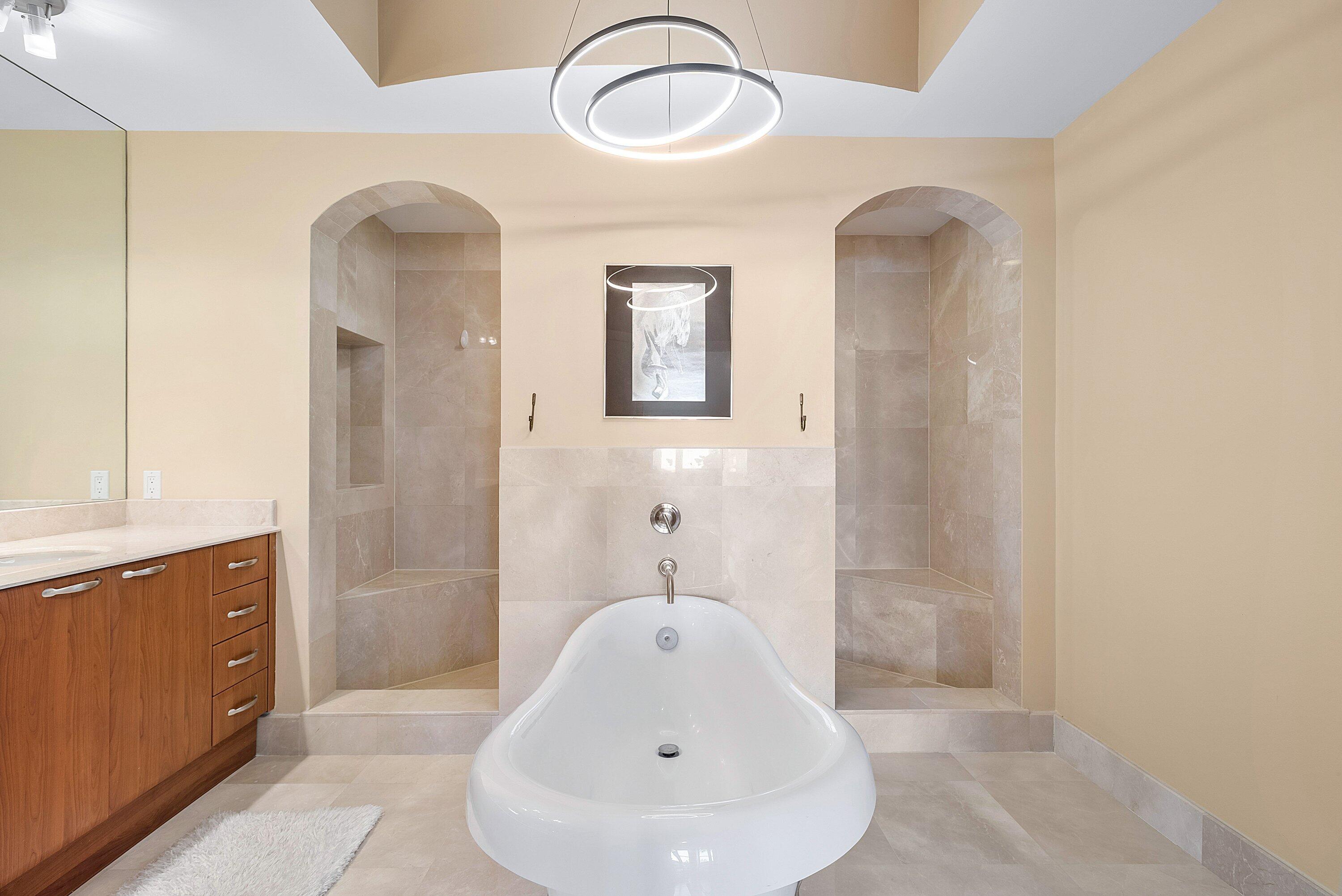701 SE 21st #301, Deerfield Beach FL 33441