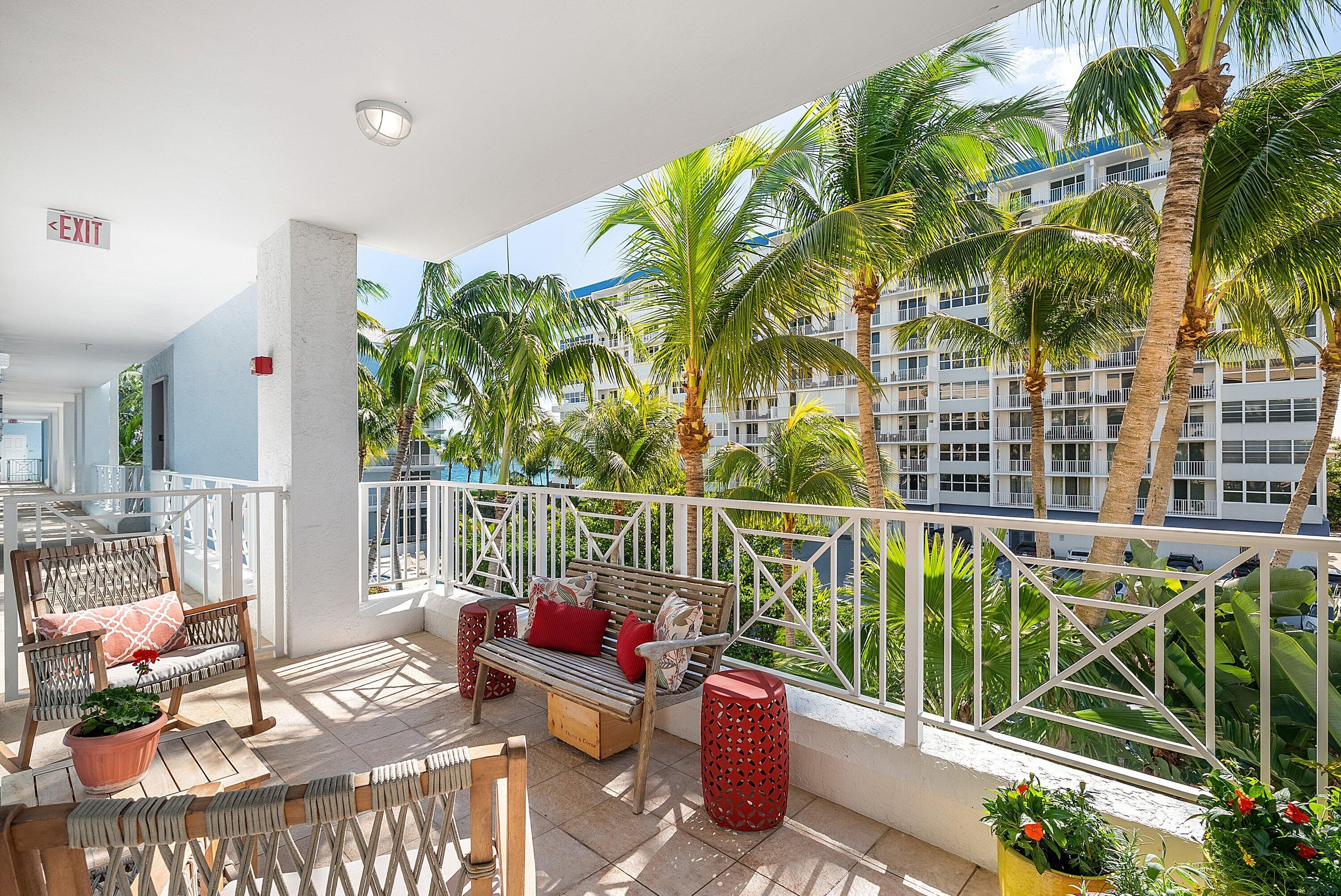 701 SE 21st #301, Deerfield Beach FL 33441