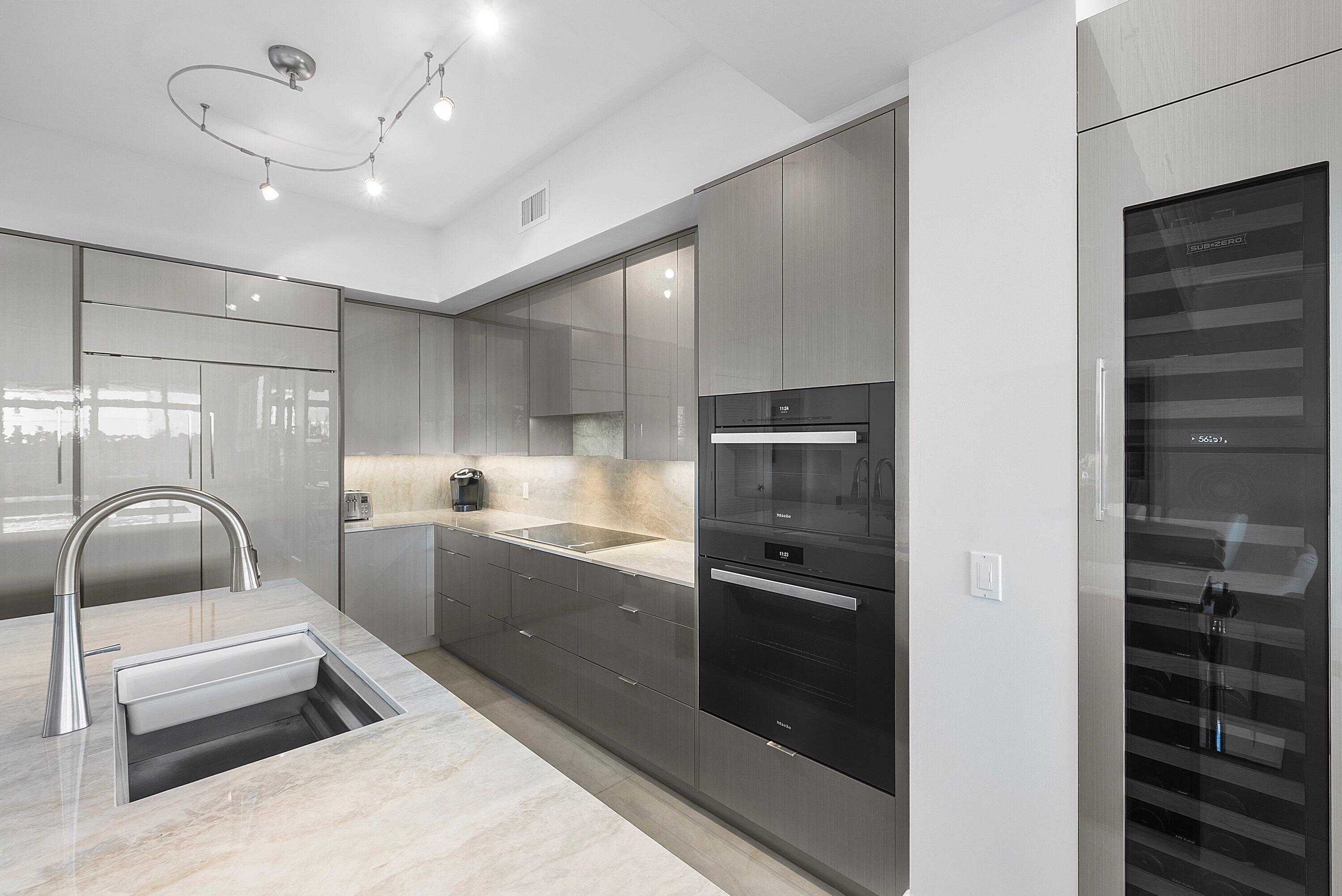701 SE 21st #301, Deerfield Beach FL 33441