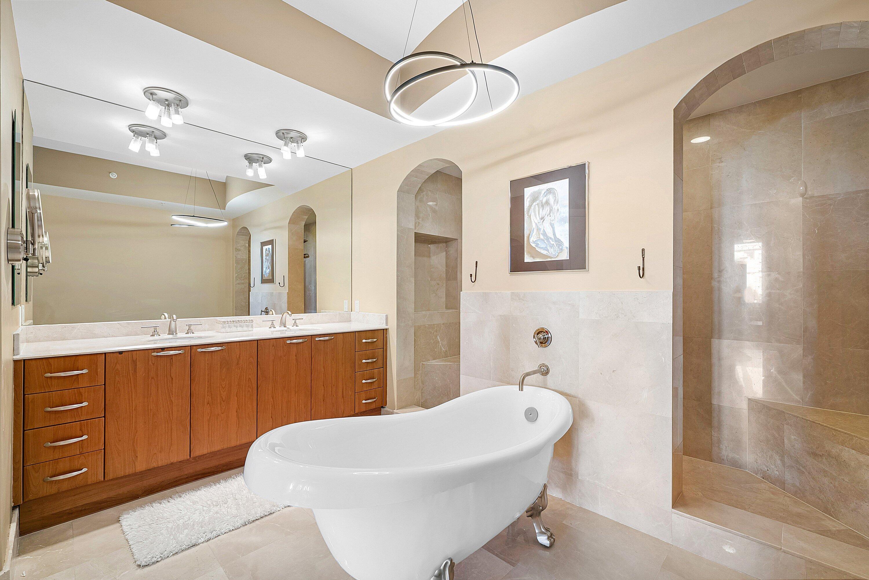 701 SE 21st #301, Deerfield Beach FL 33441