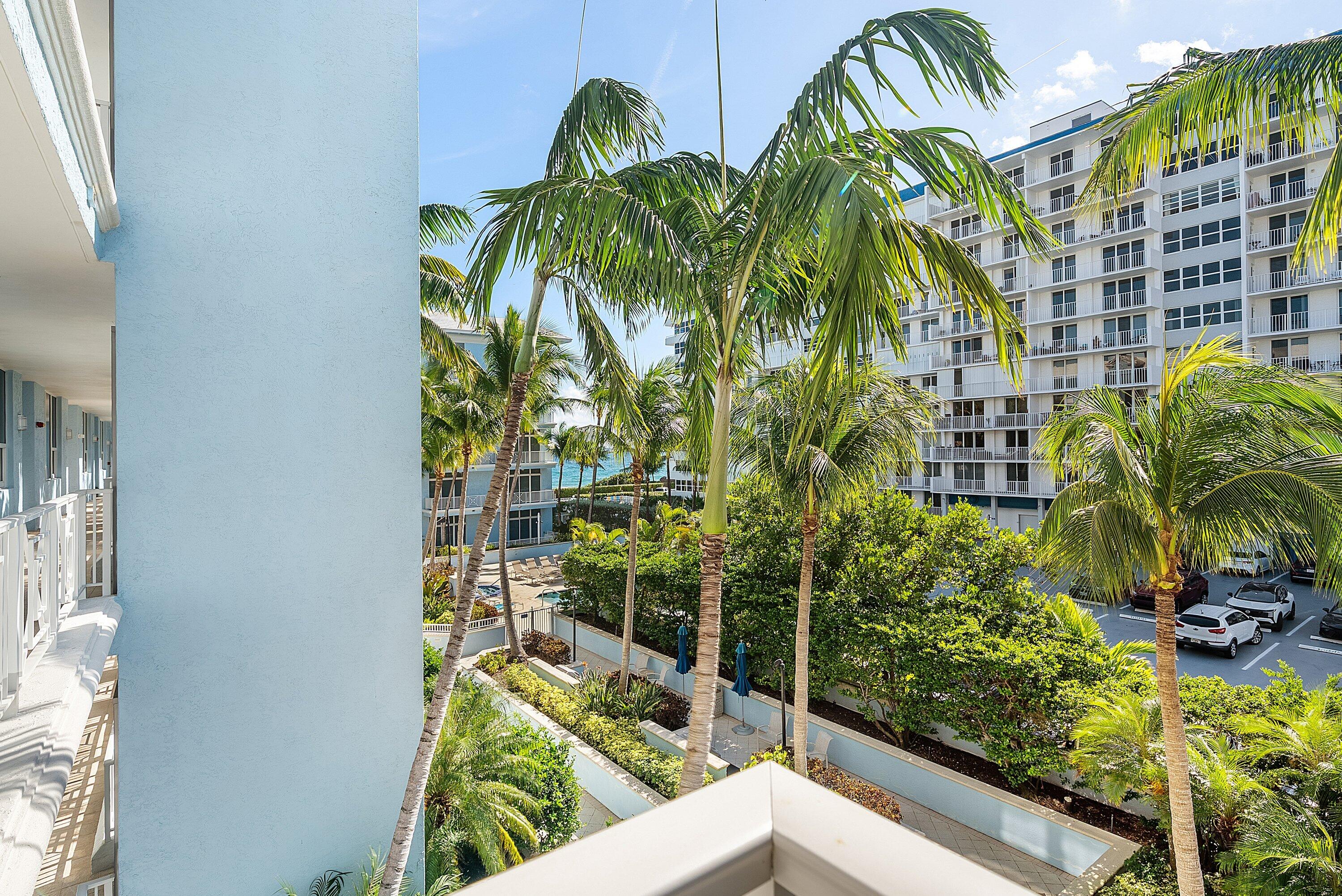 701 SE 21st #301, Deerfield Beach FL 33441