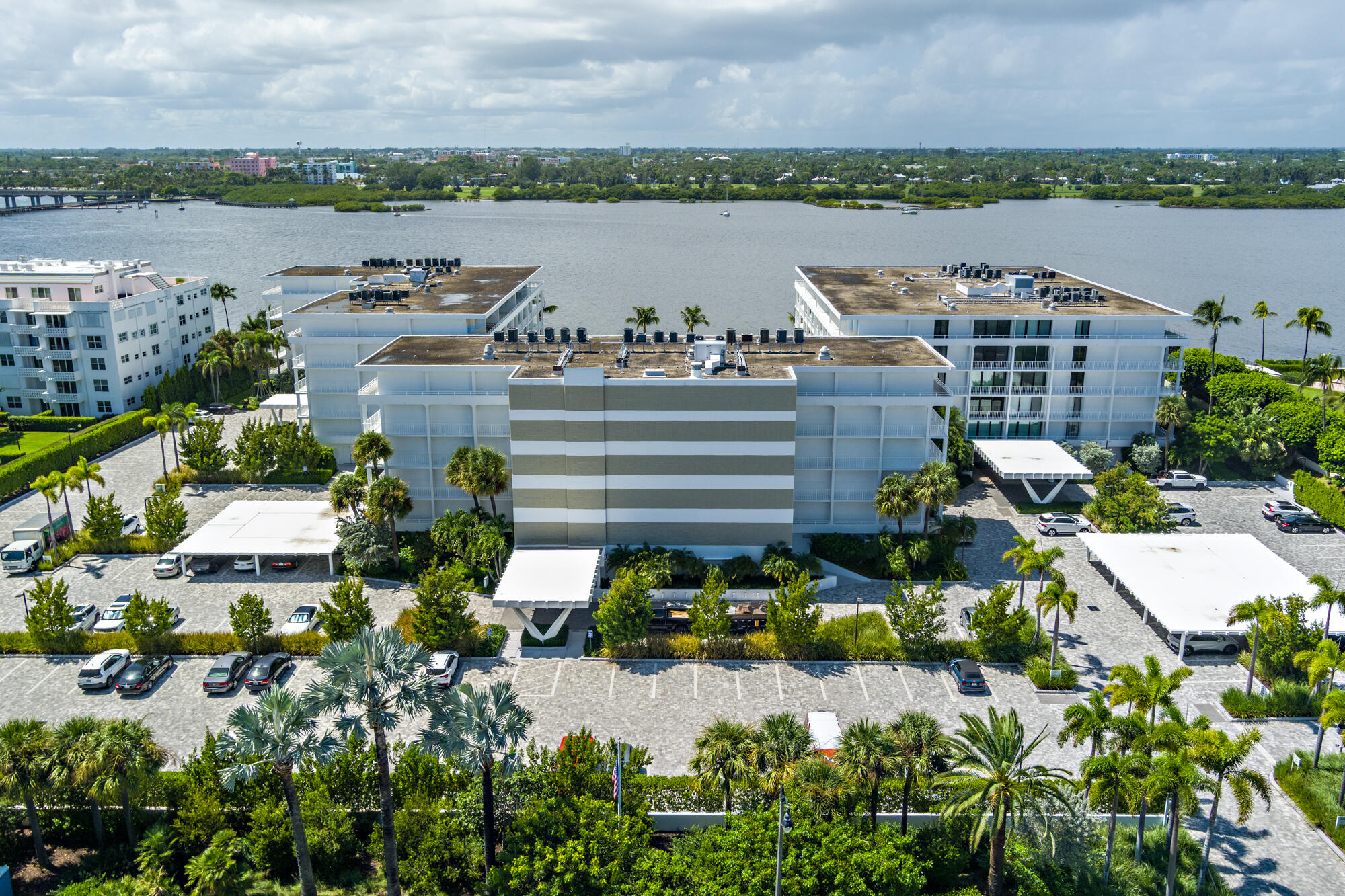 2784 S OCEAN #301E, Palm Beach FL 33480