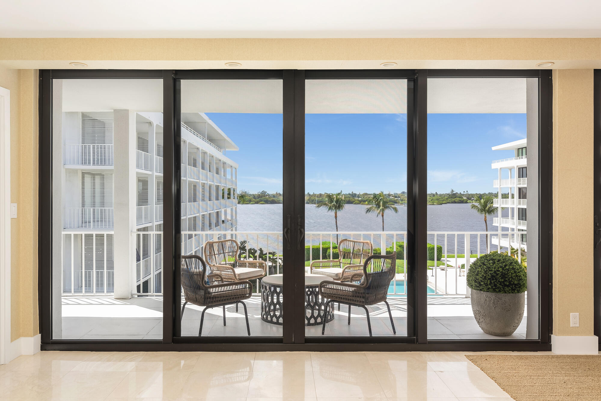 2784 S OCEAN #301E, Palm Beach FL 33480
