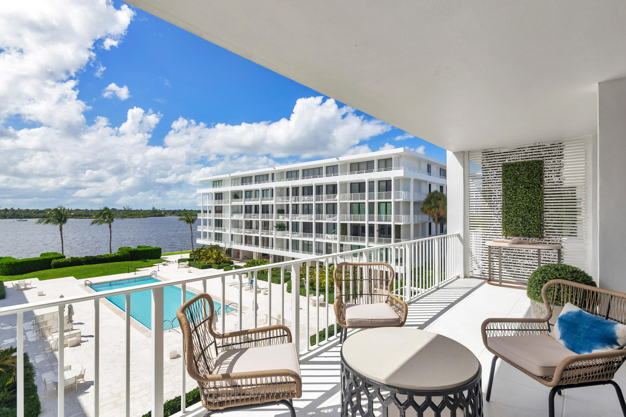 2784 S OCEAN #301E, Palm Beach FL 33480